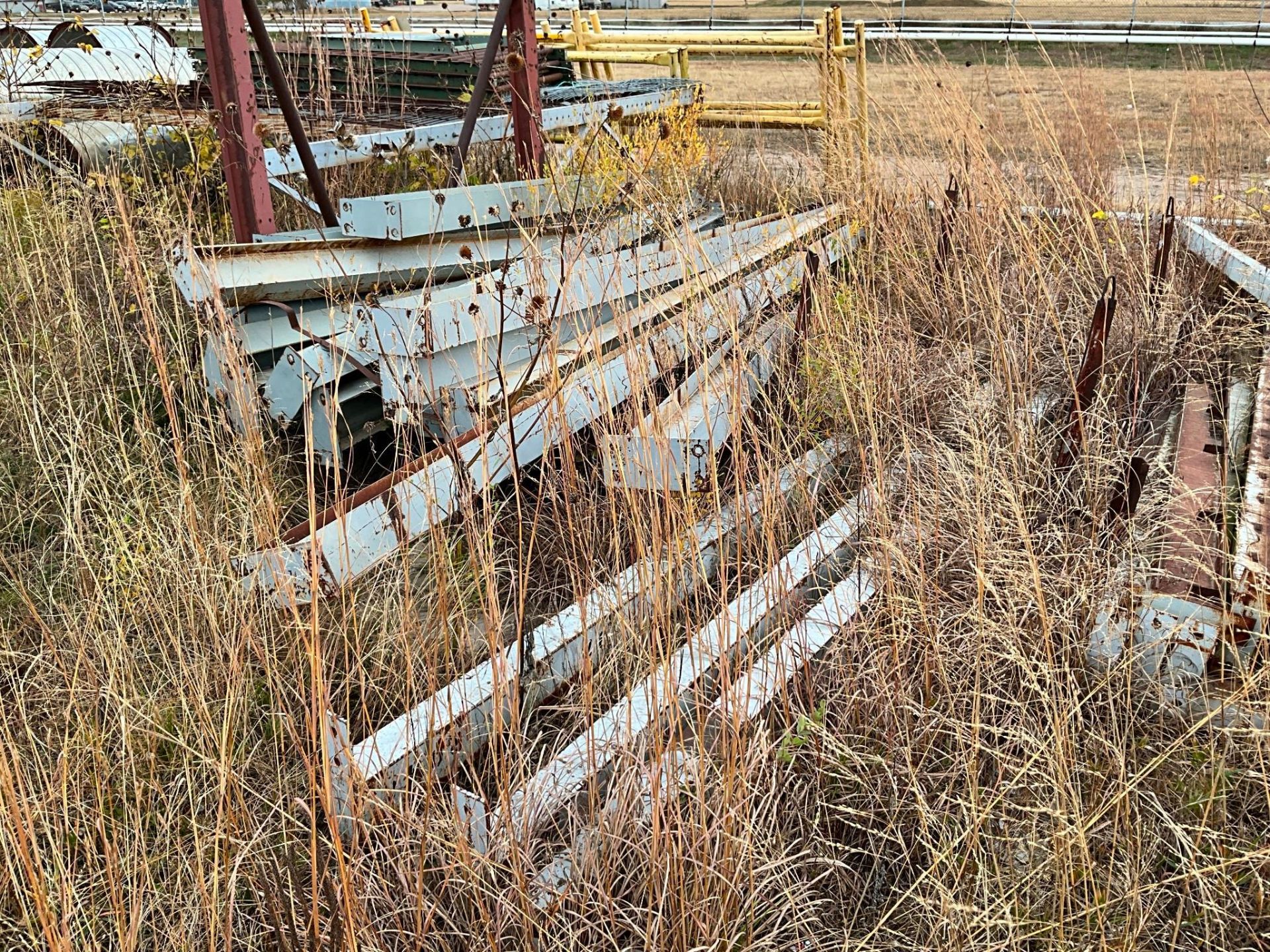 I-BEAMS, 2 BUNDLES, WITH CONVEYOR - Image 12 of 29