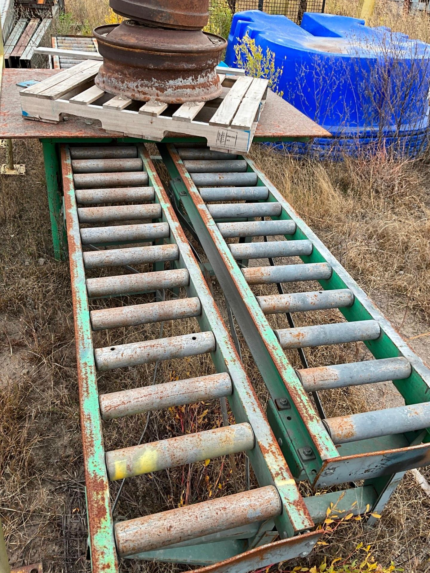 I-BEAMS, 2 BUNDLES, WITH CONVEYOR - Image 18 of 29