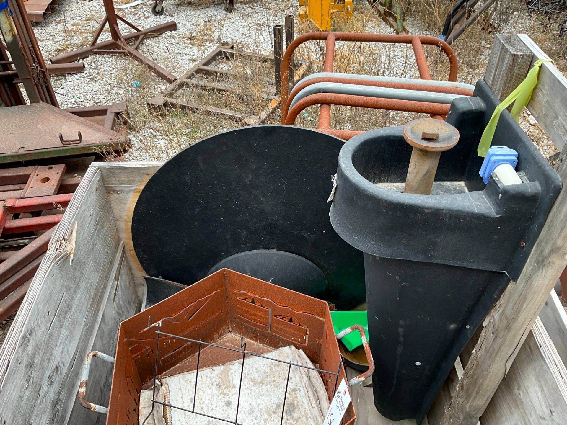 FIRE PIT, STOCK TANK , MISCELLANEOUS METAL - Image 4 of 5