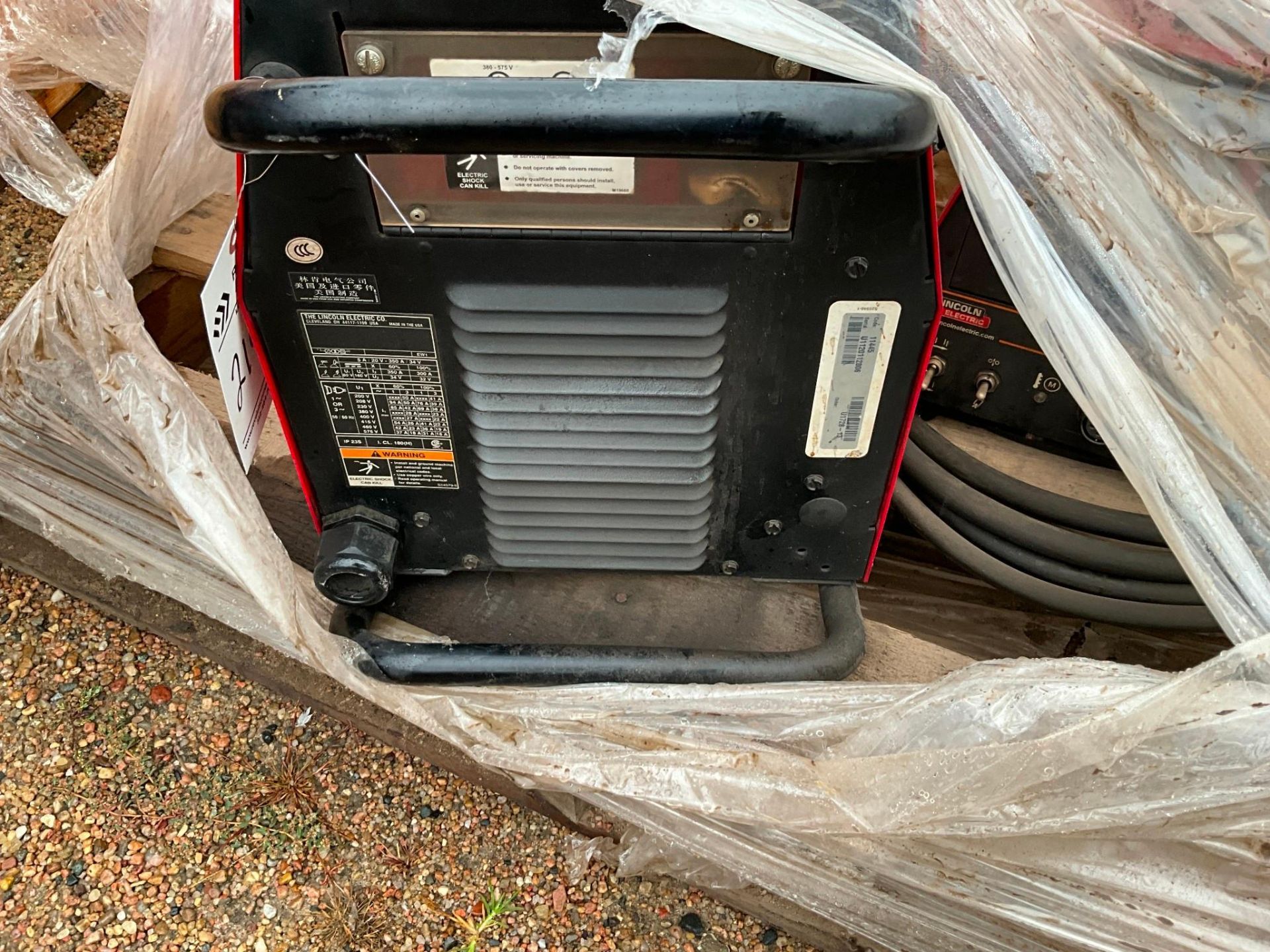 LINCOLN INVERTEC WELDER LF-72