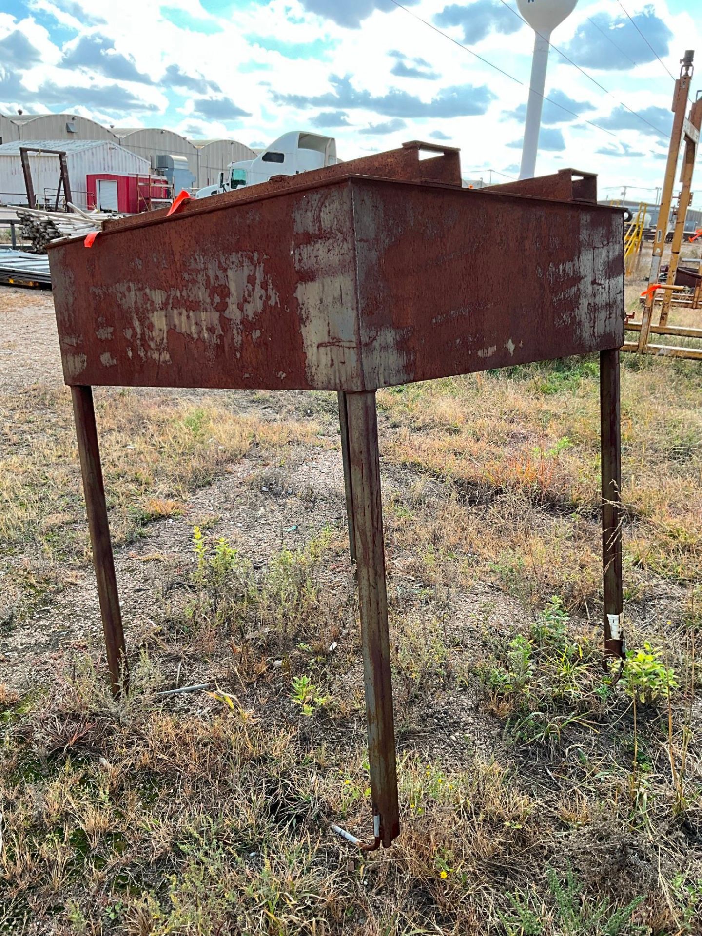 STEEL BOX ON LEGS 48" X 48" X 57" H - Image 5 of 6