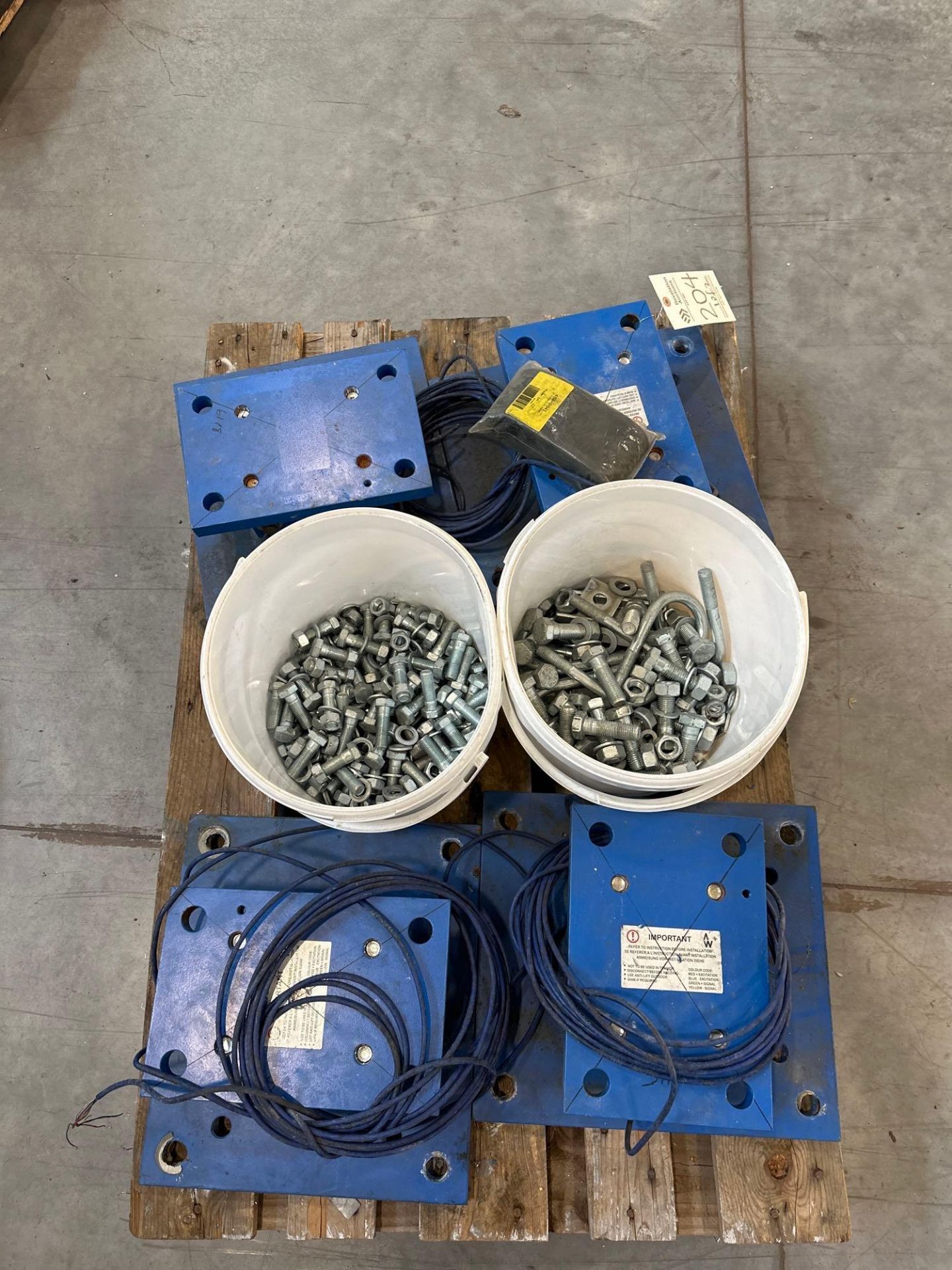 APPLIED WEIGHING INTERNATIONAL LTD. LOAD CELLS W/ CONTROLS - Image 4 of 8