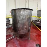 700 GALLON STAINLESS STEEL TANK – FLAT TOP, BOTTOM COVER