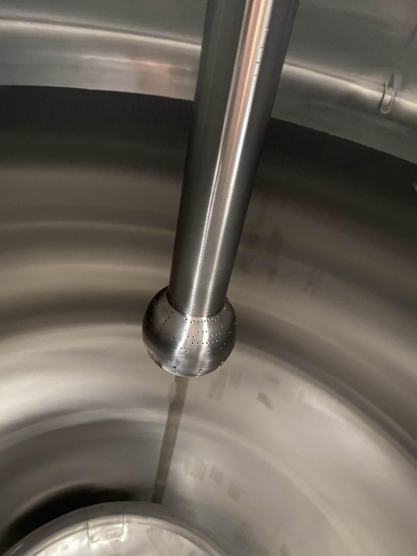 STAINLESS FABRICATION INC. 500 GALLON SS TANK, YEAR 2015 - Image 18 of 23
