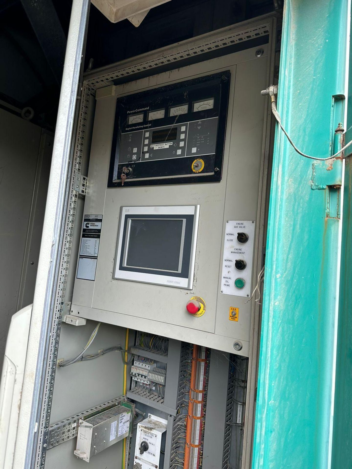 1250KW CUMMINS QSV91-G NATURAL GAS GENERATOR, 2001 – 5514 HRS, CLIMATE CONTROLLED CONTAINER, PIPING - Bild 5 aus 25
