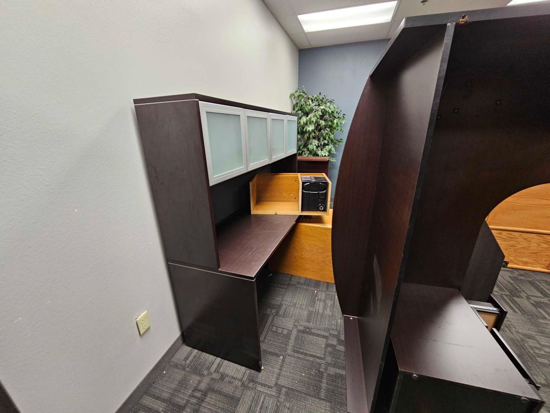 (18) WOODEN DESKS WITH FILING CABINETS AND (3) SHELVES - Image 5 of 11