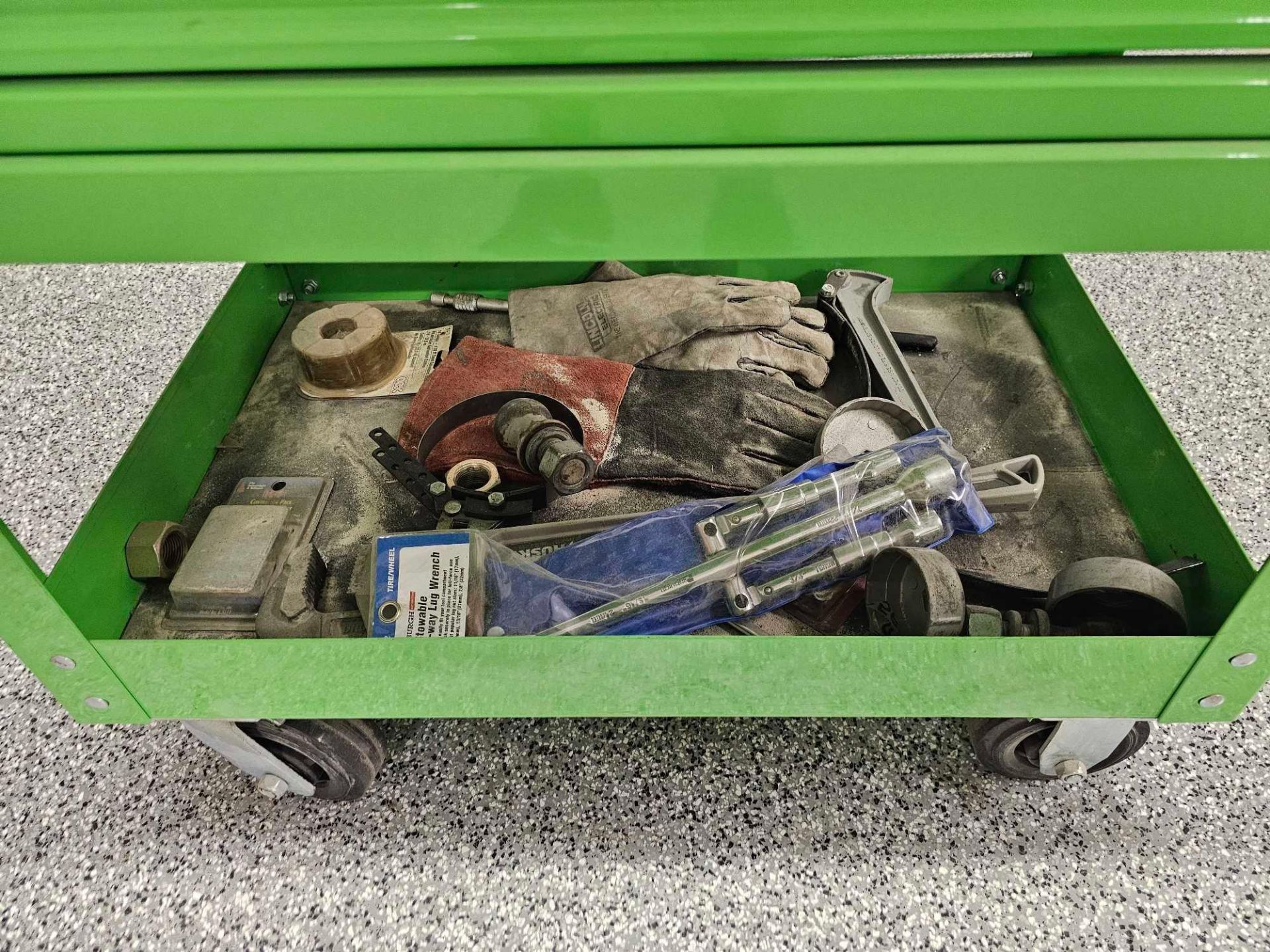 US GENERAL ROLLING TOOLBOX WITH CONTENTS - Image 12 of 14