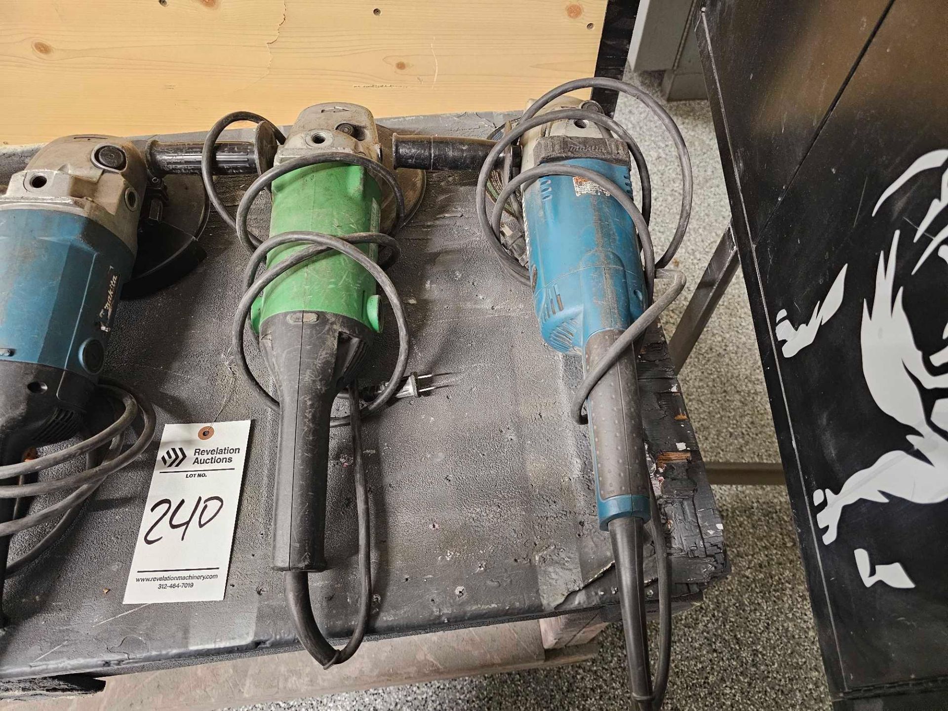 (5) HEAVY DUTY ANGLE GRINDERS, MAKITA, HITACHI - Image 3 of 12