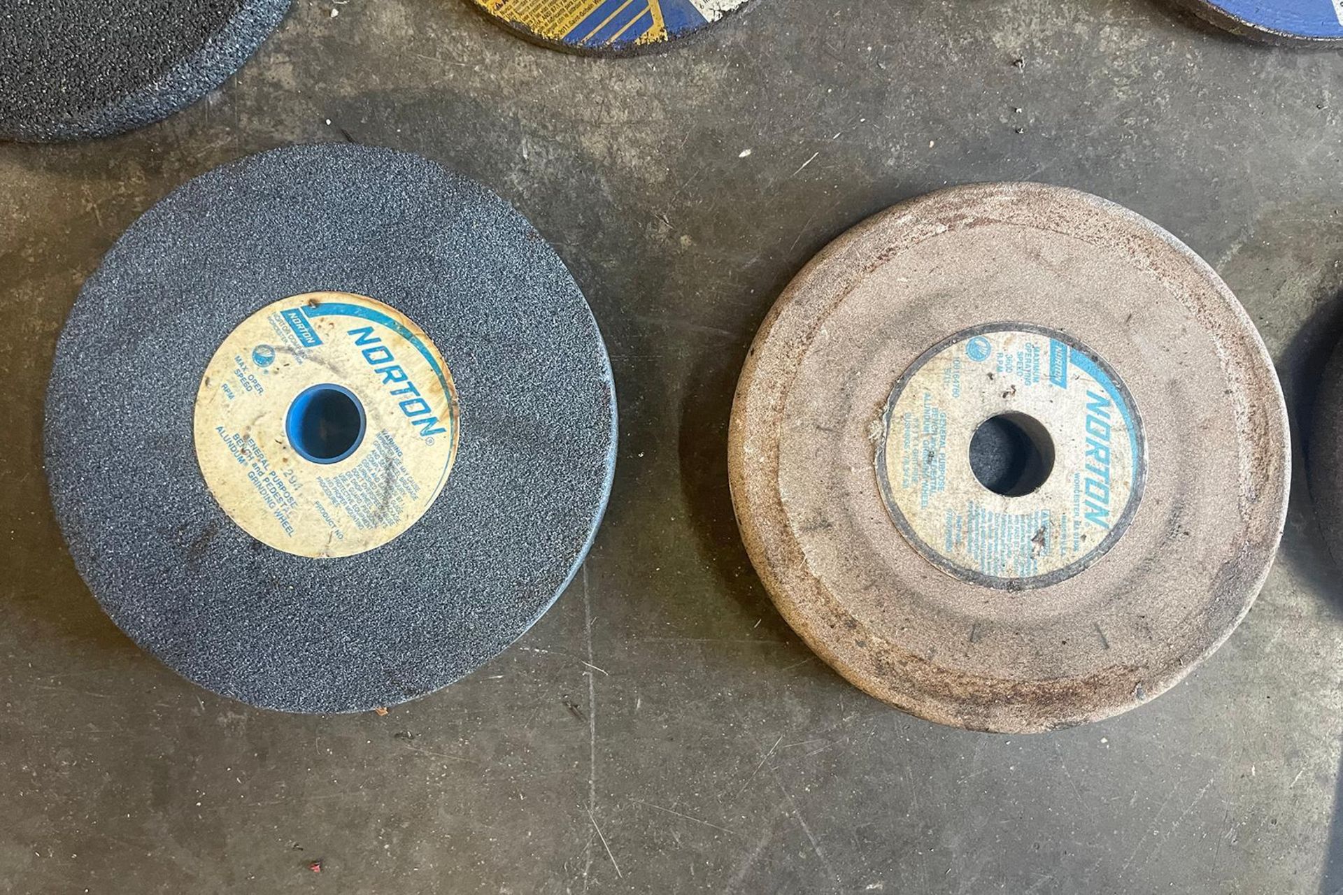 MISC GRINDING WHEELS - Image 4 of 4