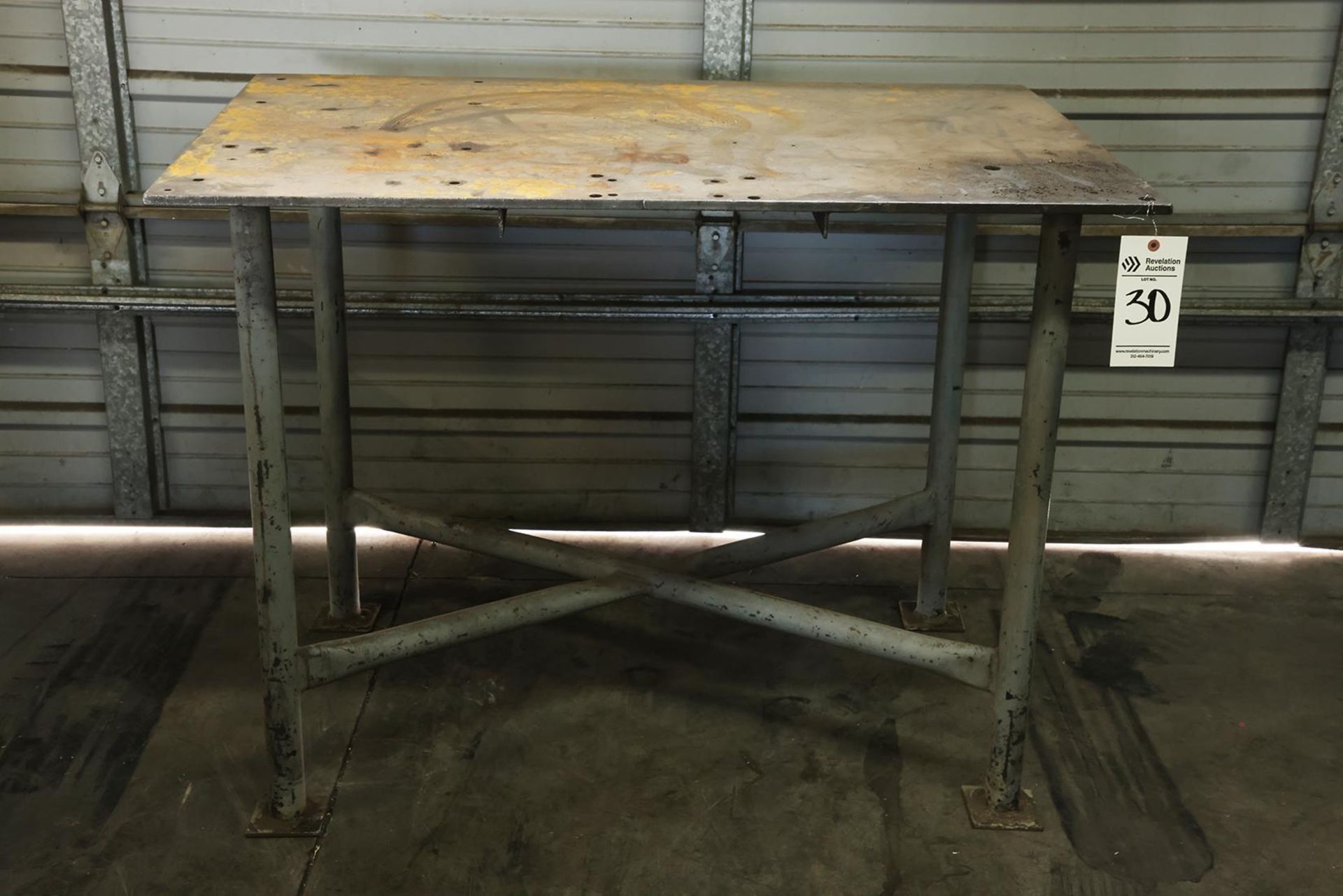 STEEL WORK BENCH