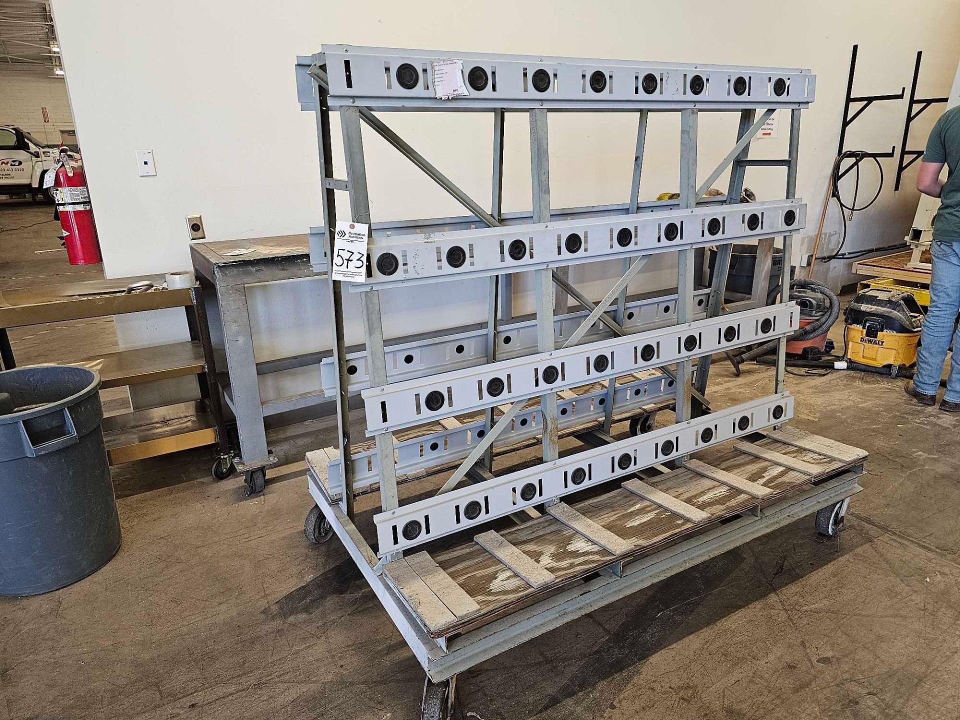 DOUBLE SIDED PANEL CART