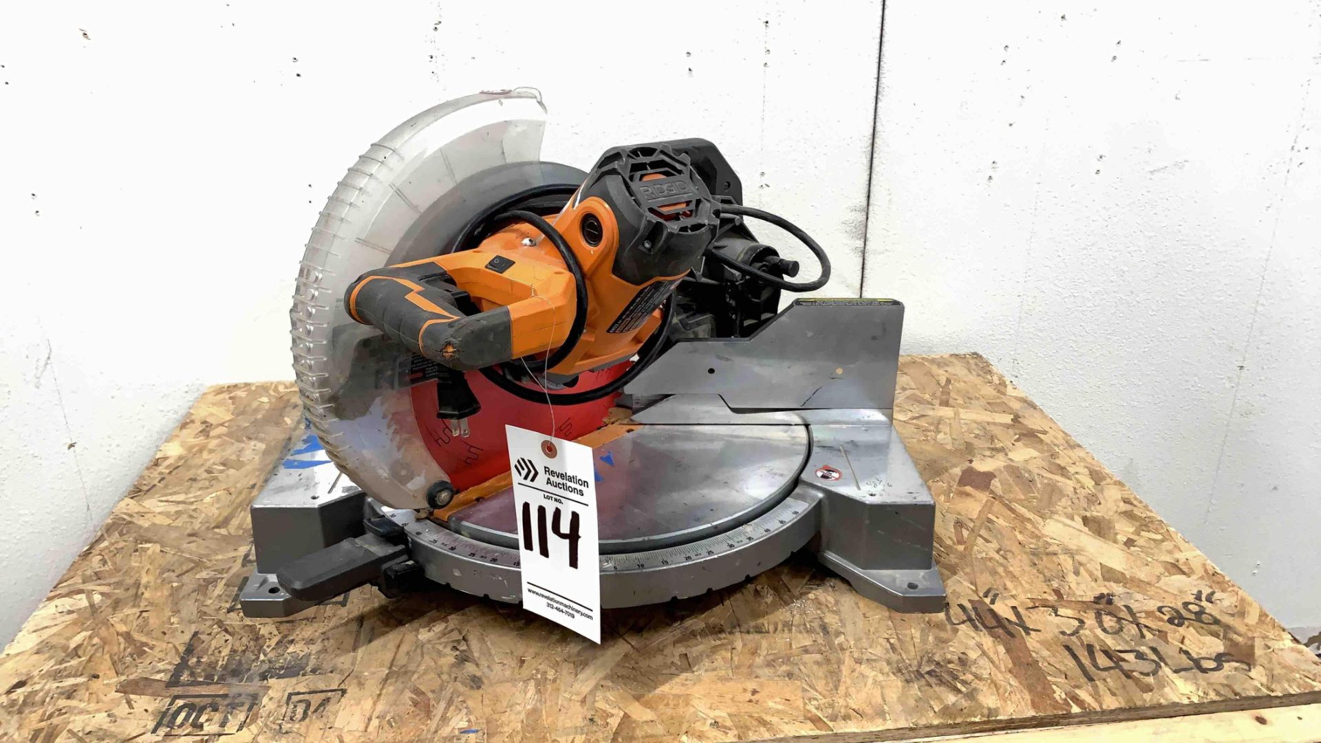 RIDGID R4122 12" COMPOUND MITER SAW - Image 4 of 5