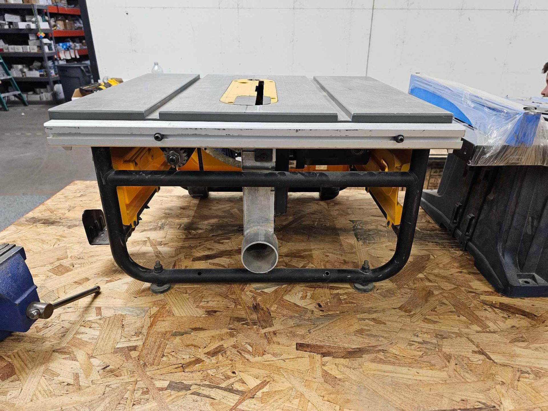 DEWALT TABLE SAW (NO POWER CORD), RYOBI 10" TABLESAW - Image 5 of 10