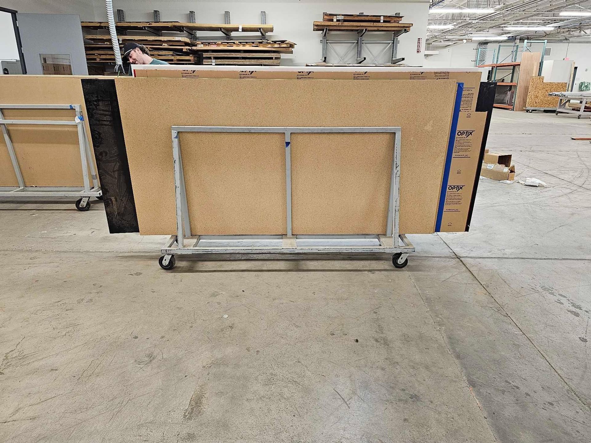 STEEL PANEL CART WITH CONTENTS - Image 3 of 3