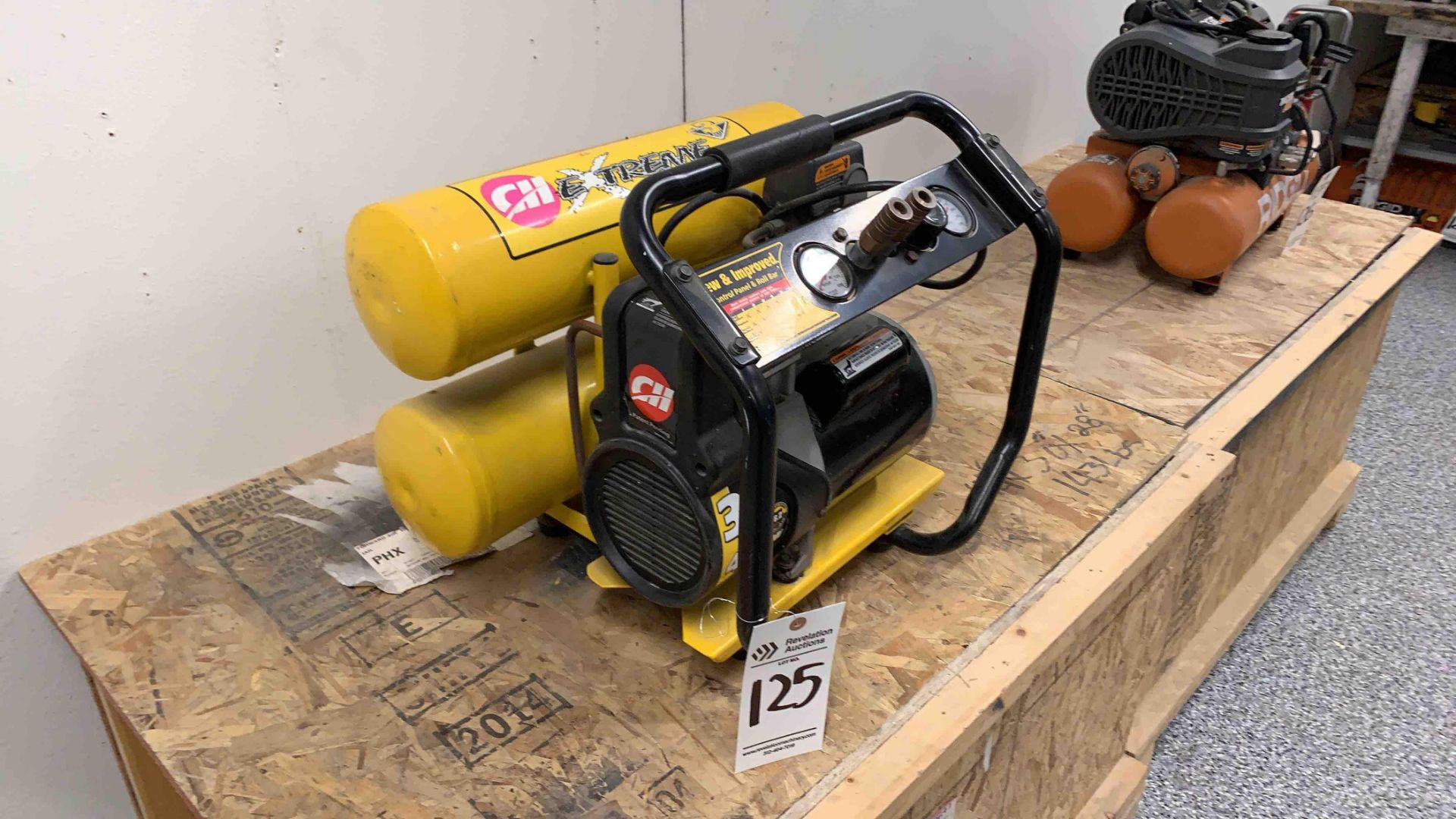 CAMPBELL HAUSFELD WL506208AJ 3HP 4 GAL AIR COMPRESSOR - Image 3 of 6