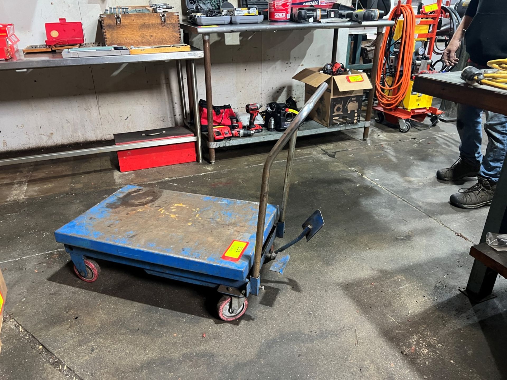 Scissor Lift Table