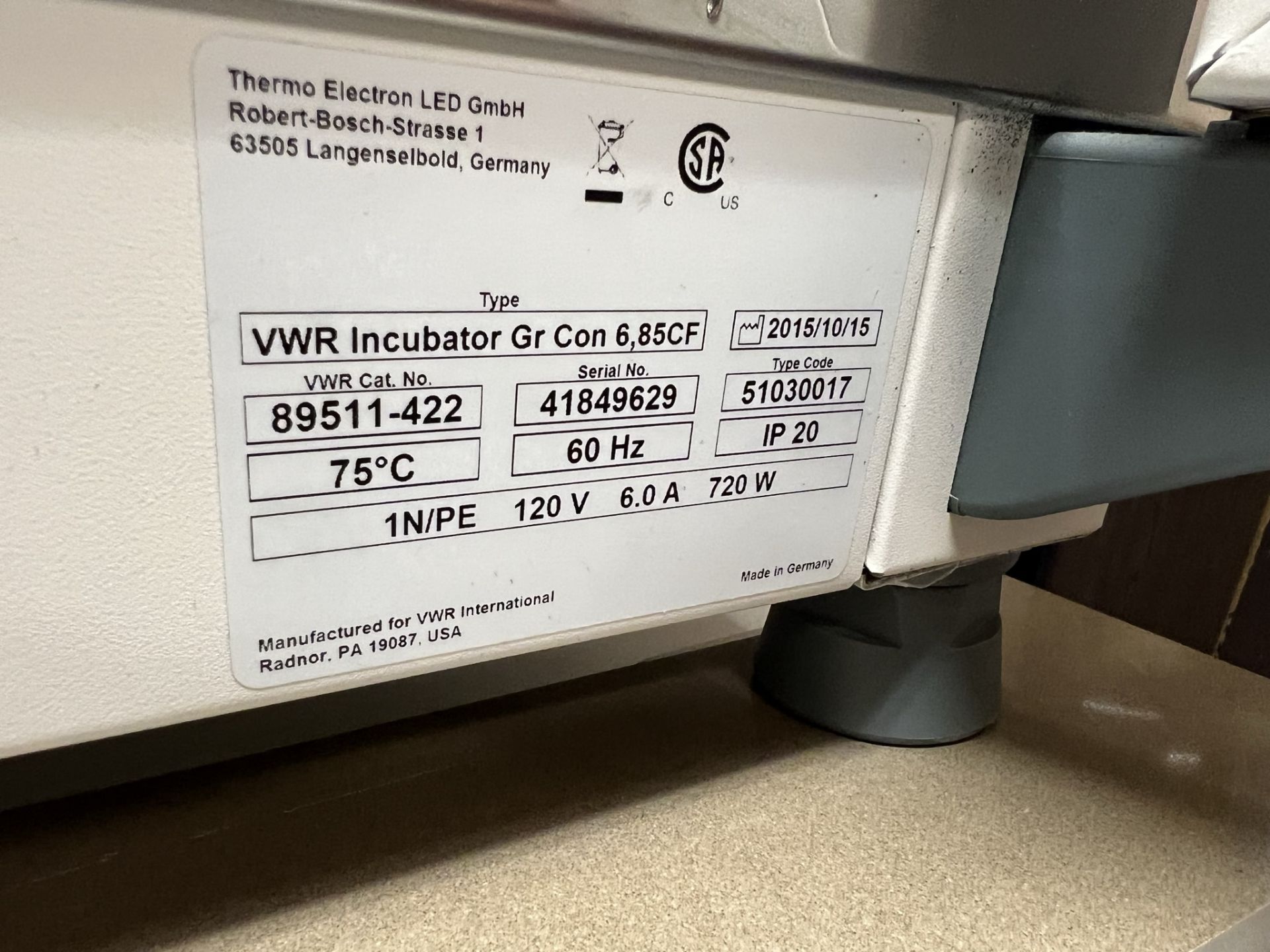 Incubator - Bild 2 aus 3