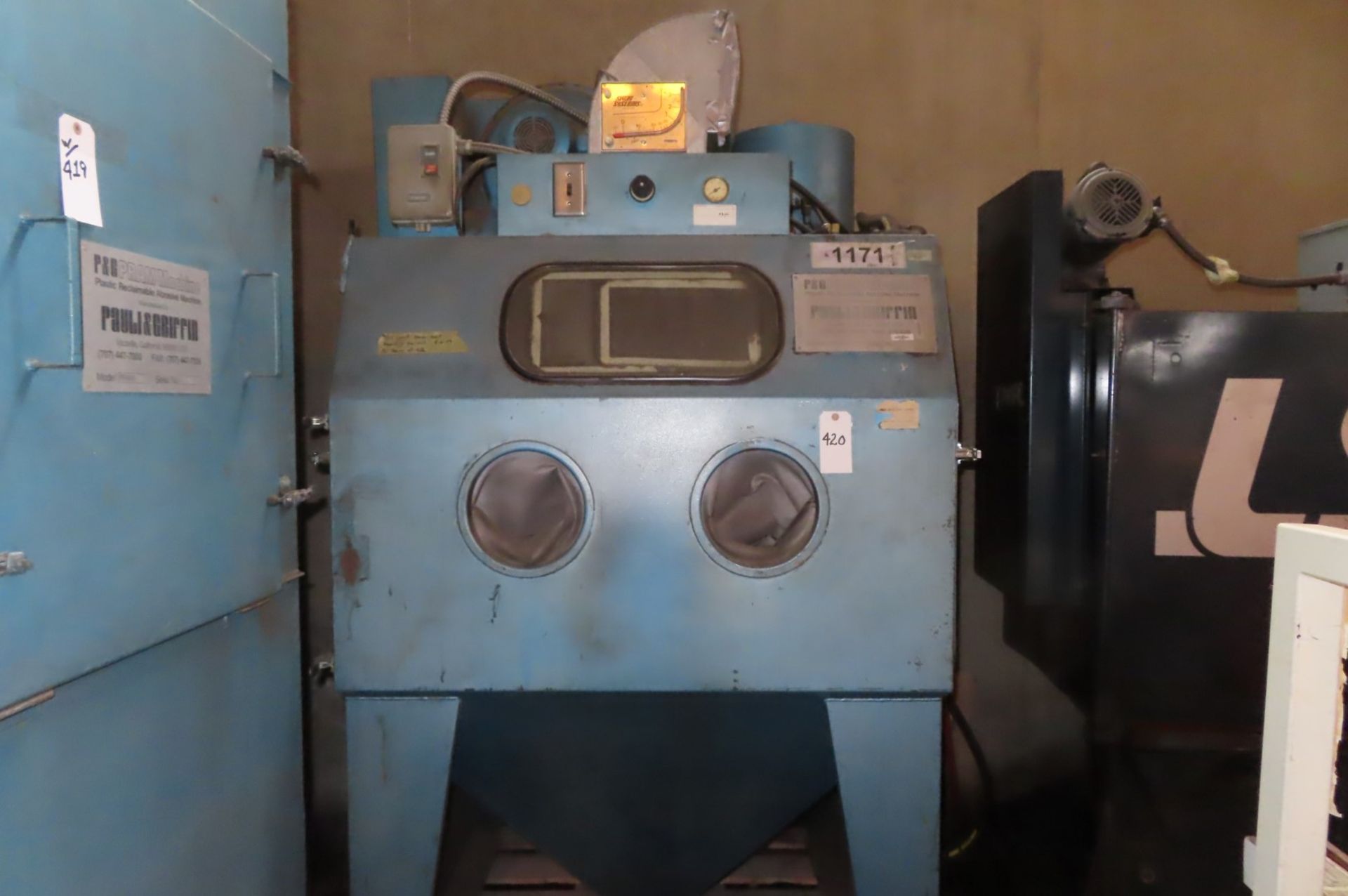 Abrasive Blast Machine