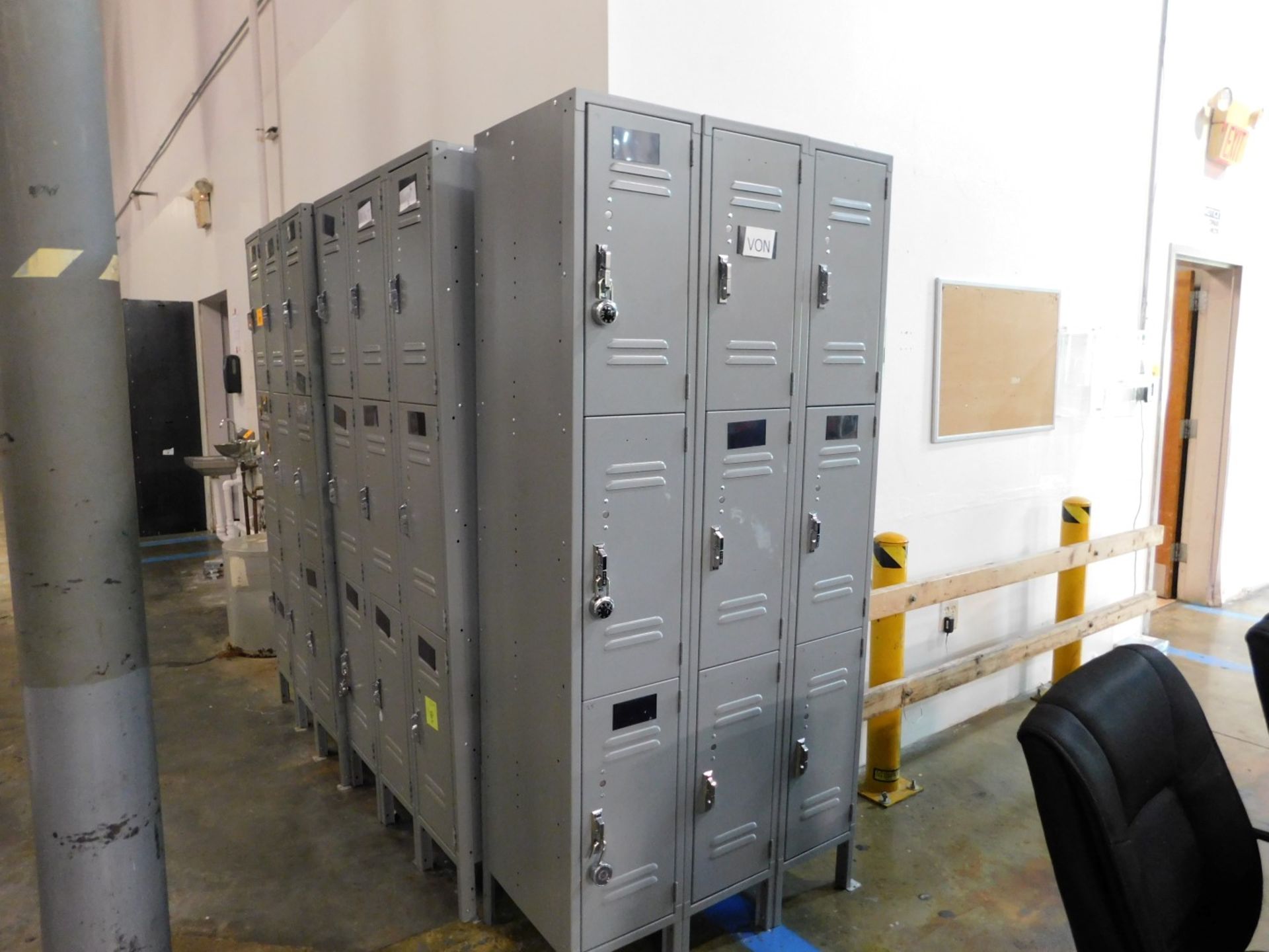 Locker Units - Image 2 of 2