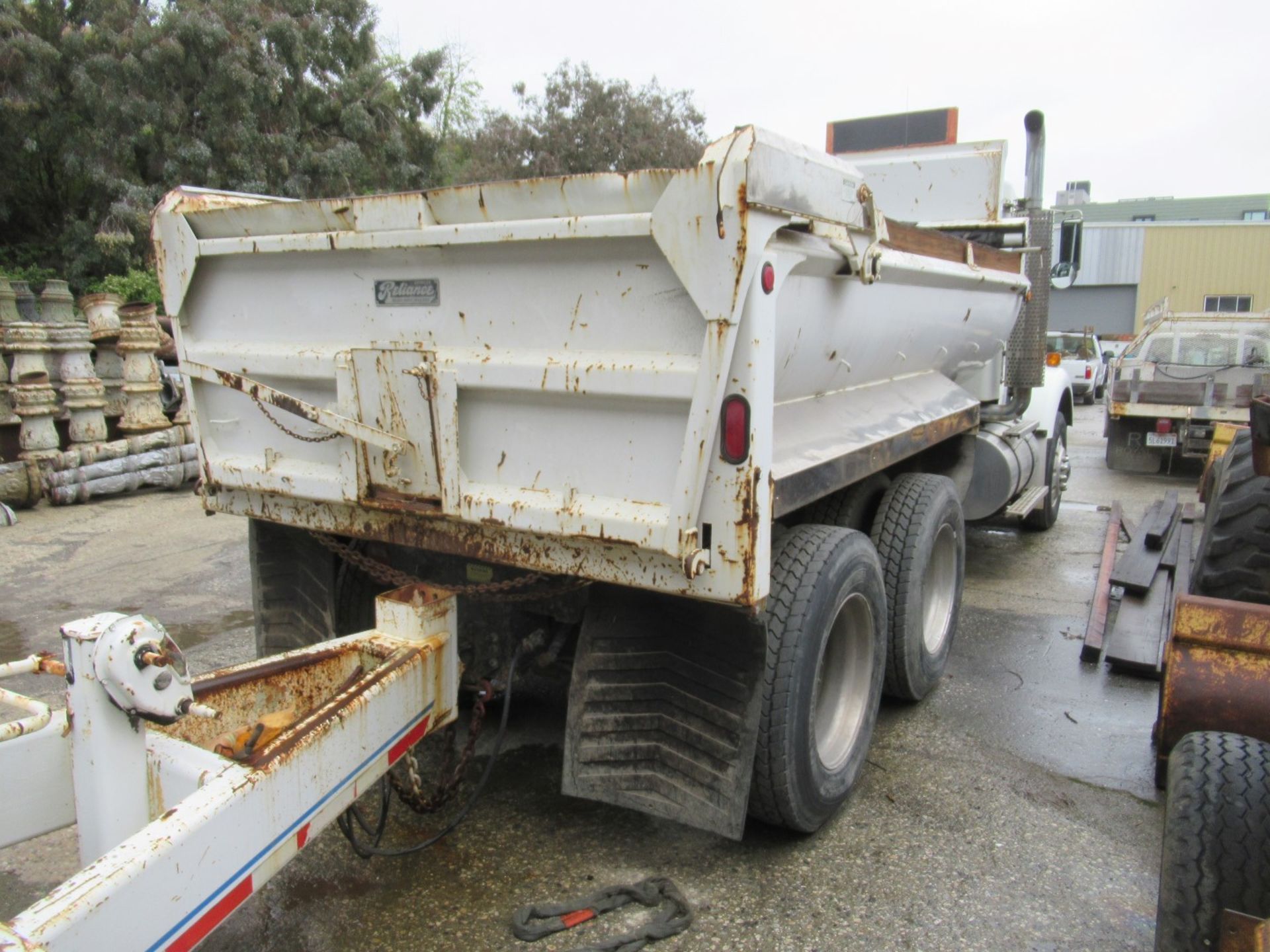 Dump Truck - Image 3 of 8