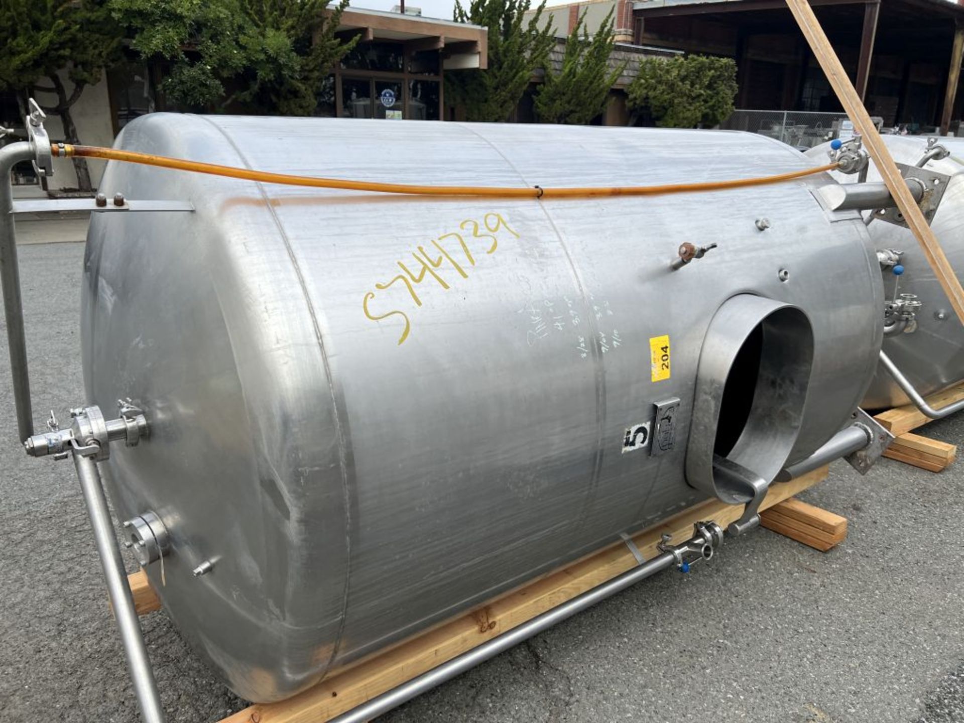 Brite Tank - Image 3 of 9