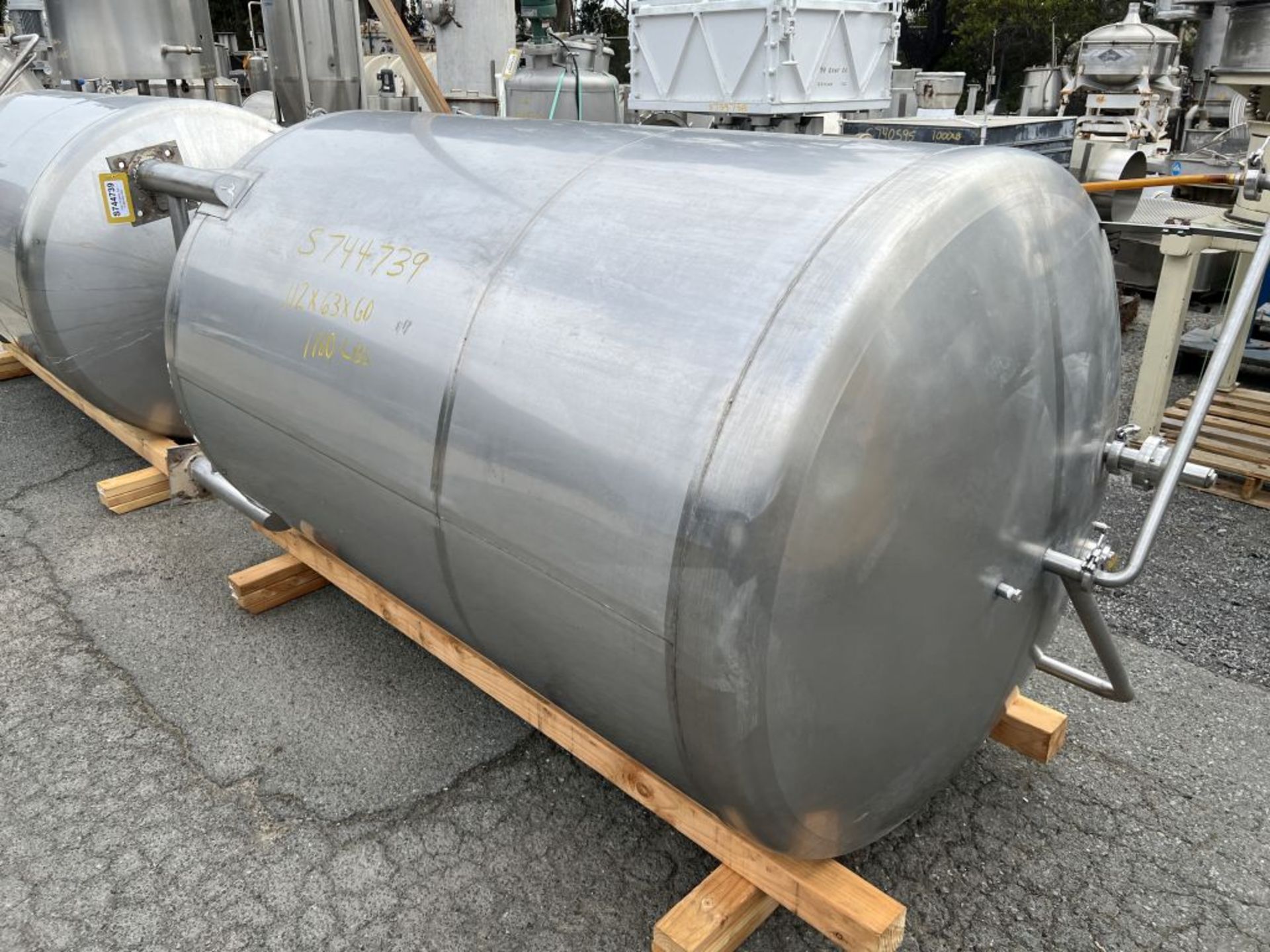 Brite Tank - Image 2 of 9