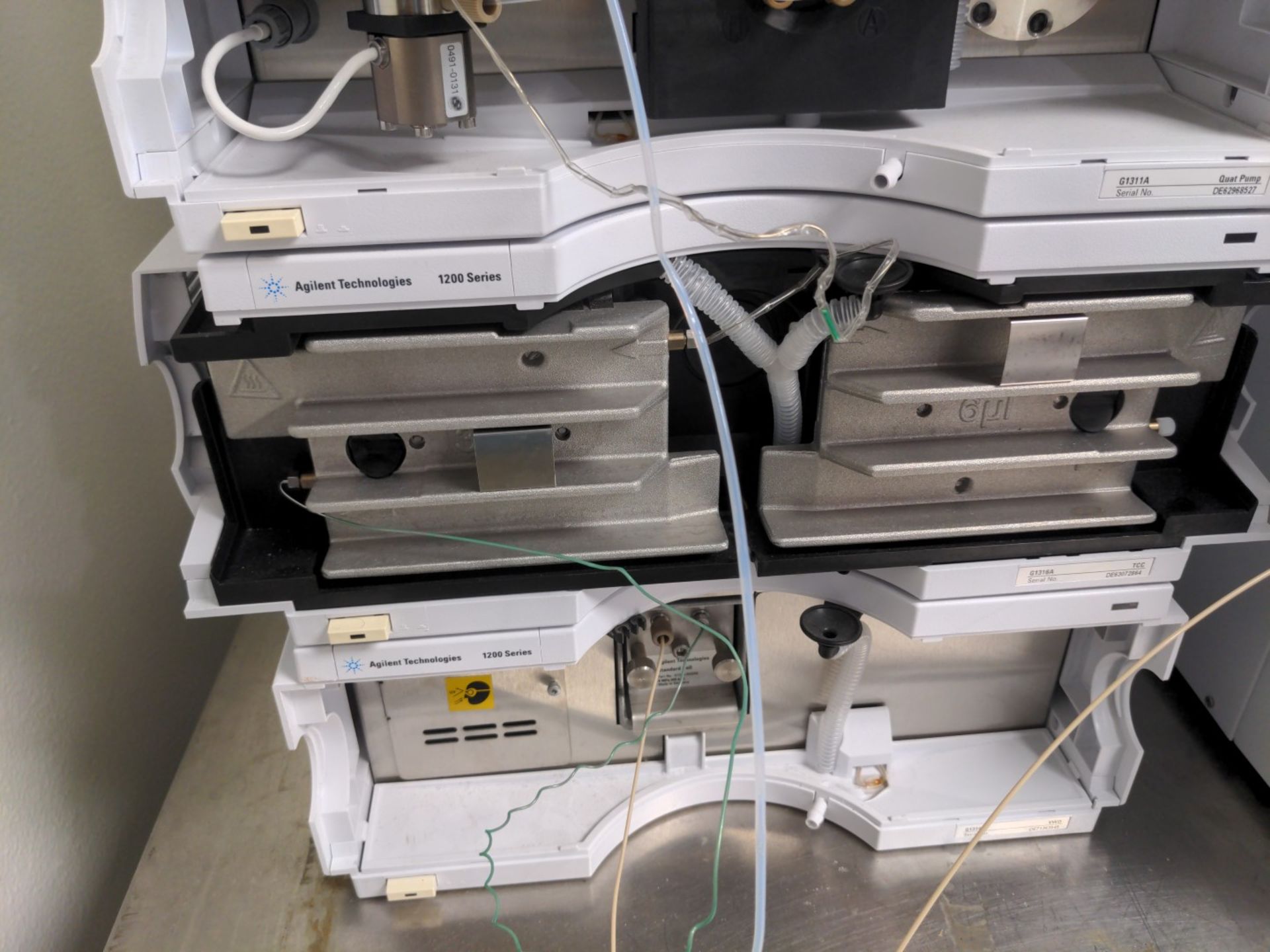 HPLC System with ELSD - Image 3 of 11