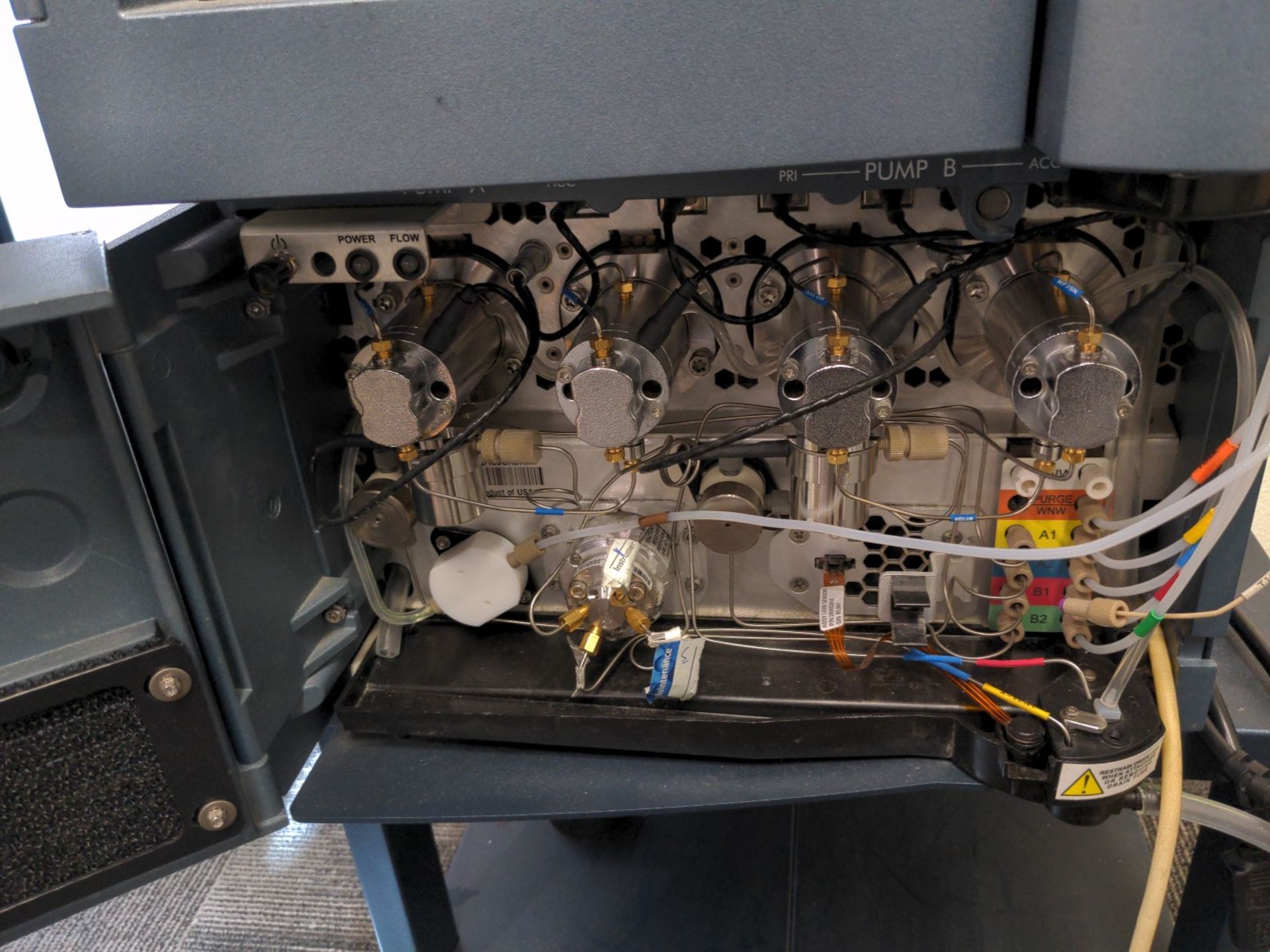 UPLC System - Image 7 of 13