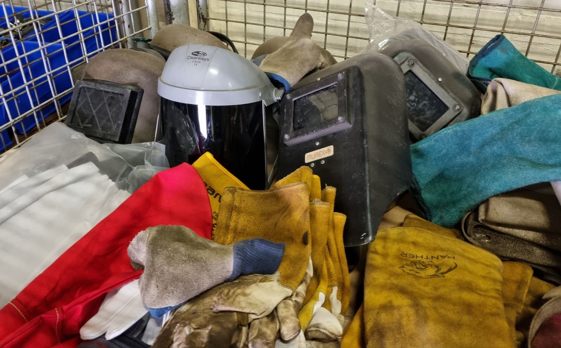 Welding PPE which includes: helmets/visors, gloves, aprons, sleeves and spare lens - Image 7 of 7
