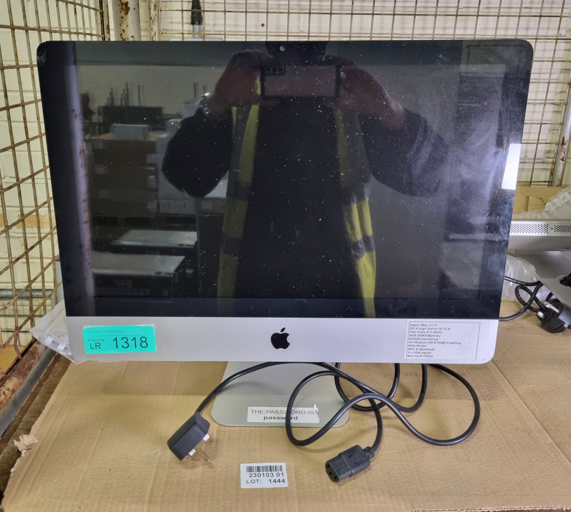 Apple iMac 21.5” OS X High Sierra Intel Core i5 Quad Core 4GB Memory 500GB HD, WiFi, Bluetooth