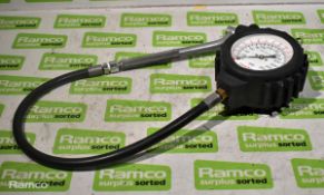 Newbow BA2604 tyre pressure gauge