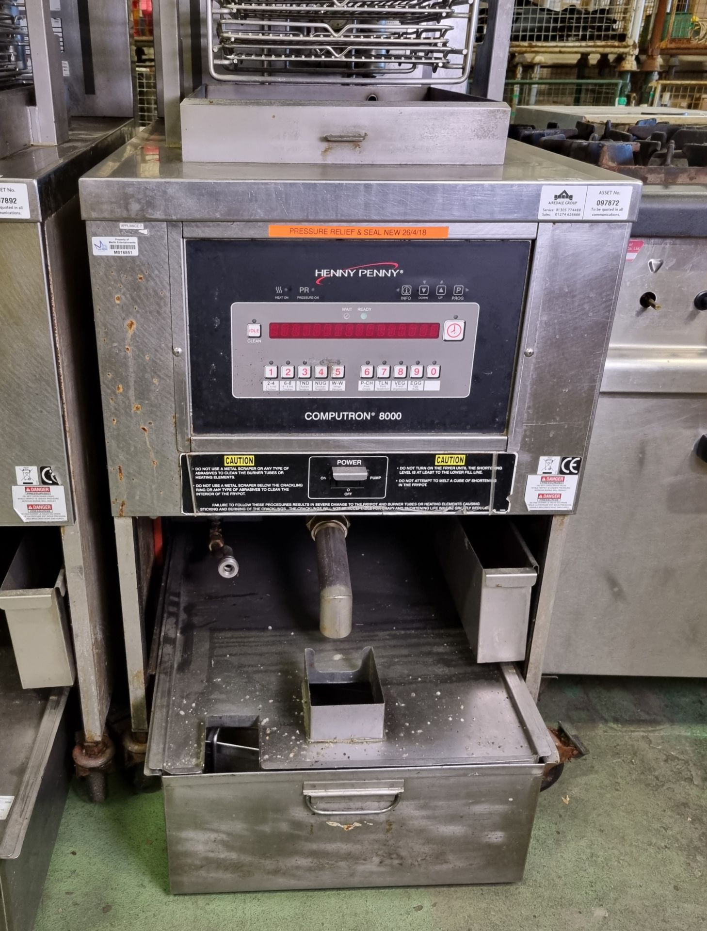 Henny Penny PFE-591 98ltr High Pressure Fryer, with Slide under catch tank - Image 3 of 5