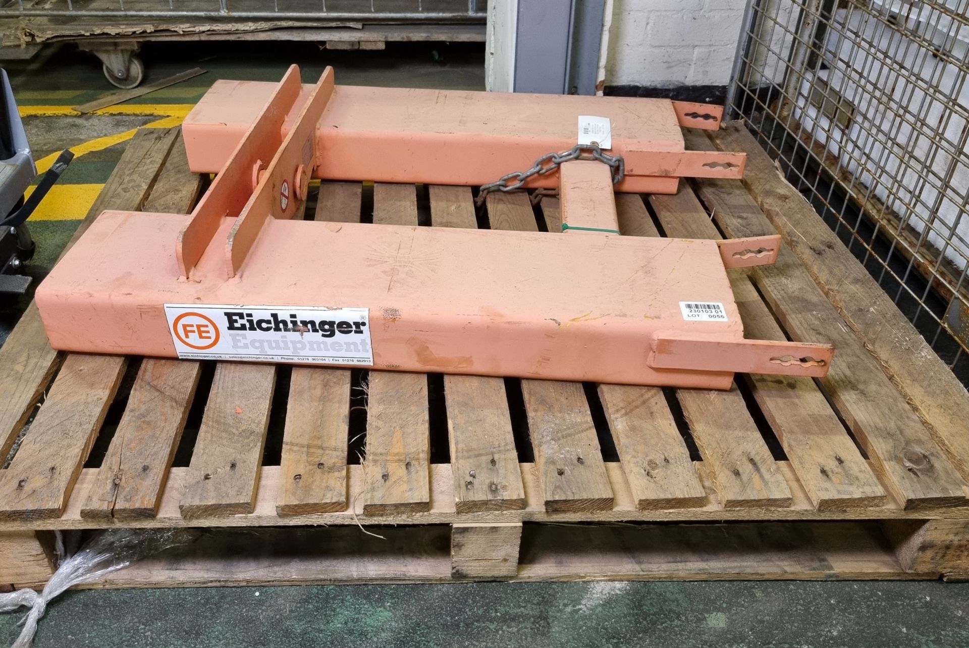 Eichinger 2084.03 Fork Mounted Crane Hook, Load Cap. 3000kg, Combined ...
