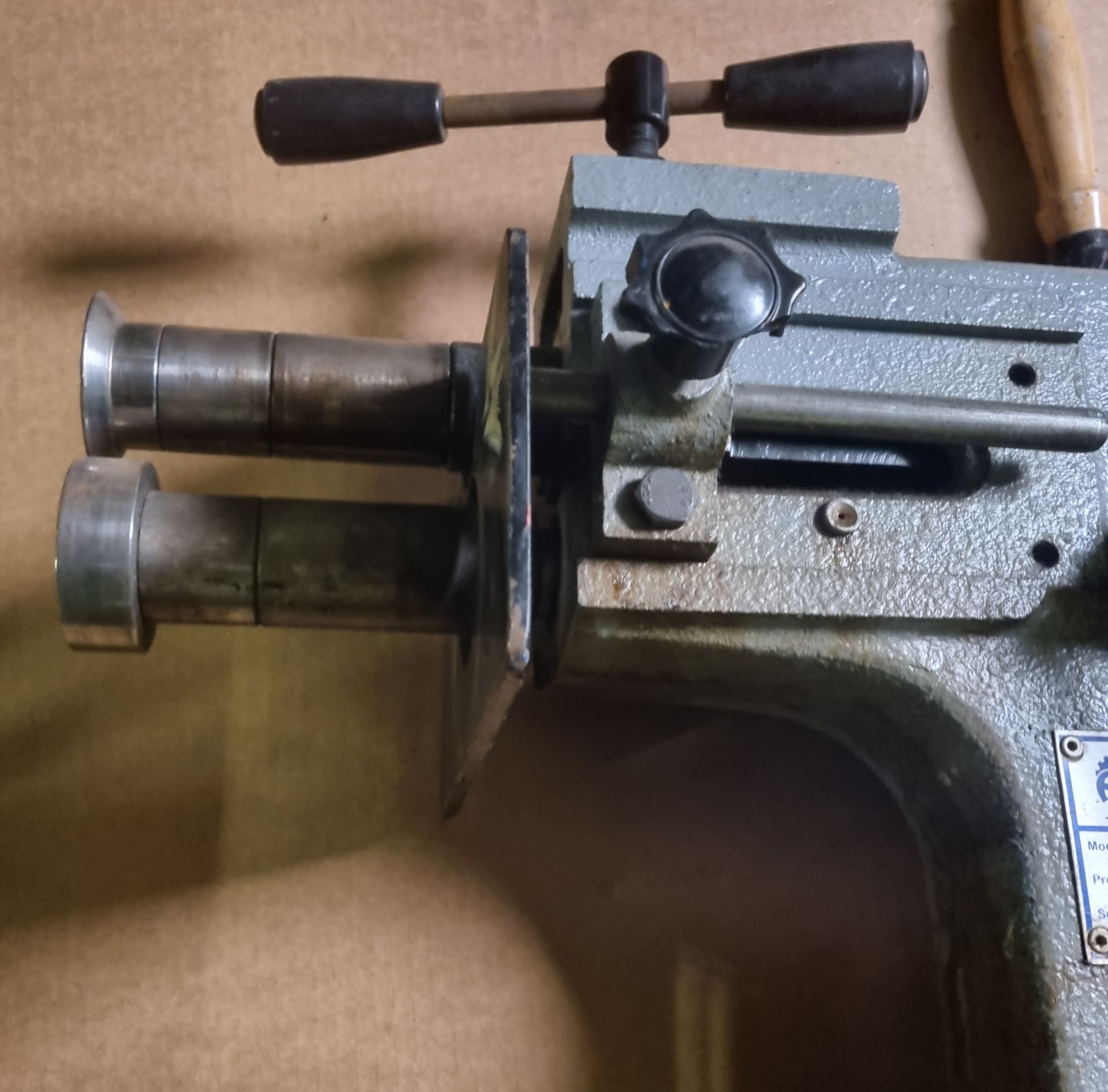 Akyapak AK 125 flanging and seam rolling machine - Image 5 of 5