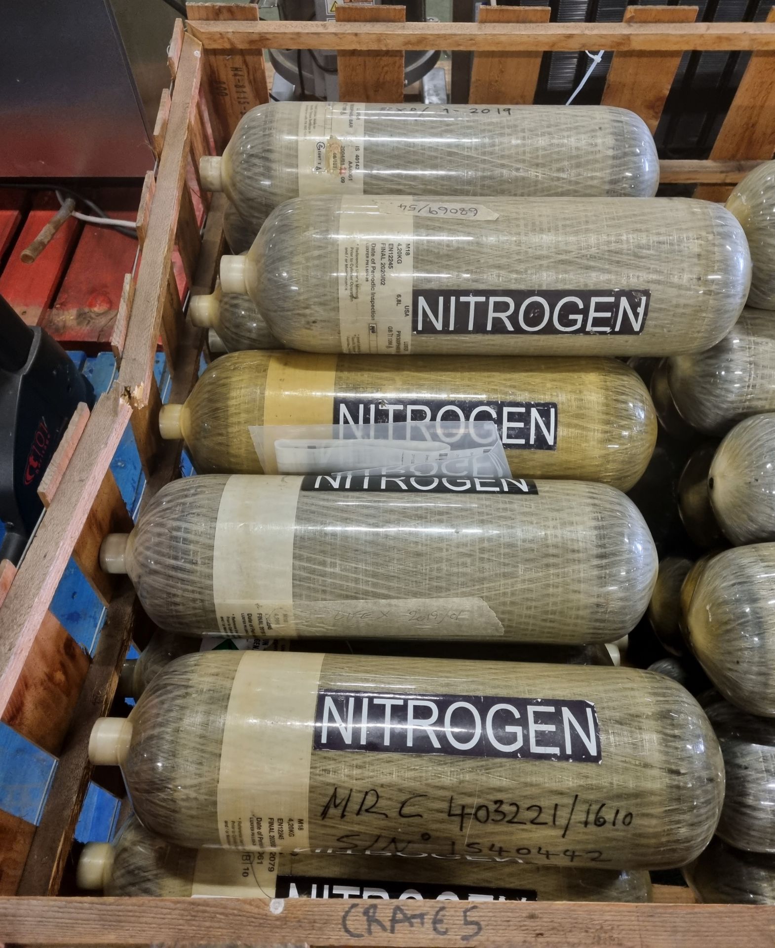 21x Luxfer 6.8ltr Oxygen Canisters - empty, 24x Luxfer 6.8ltr Nitrogen Canisters - empty - Image 3 of 5