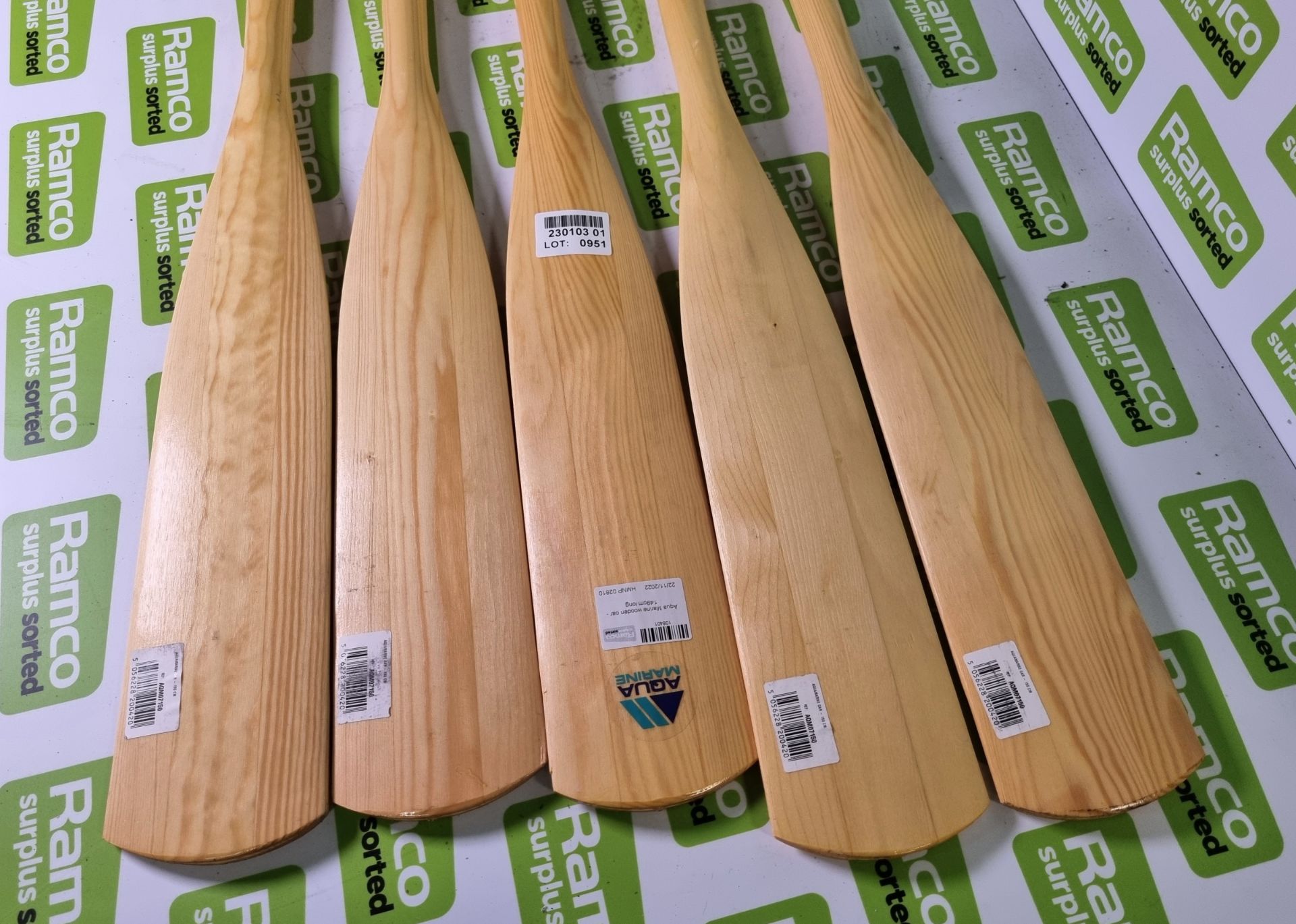 5x Aqua Marine wooden oars - 149cm long - Image 3 of 4