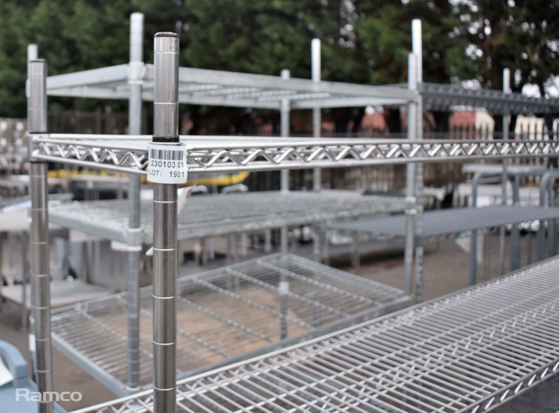 Stainless steel 4 tier wire racking - L179 x W38 x H167cm - Image 3 of 3