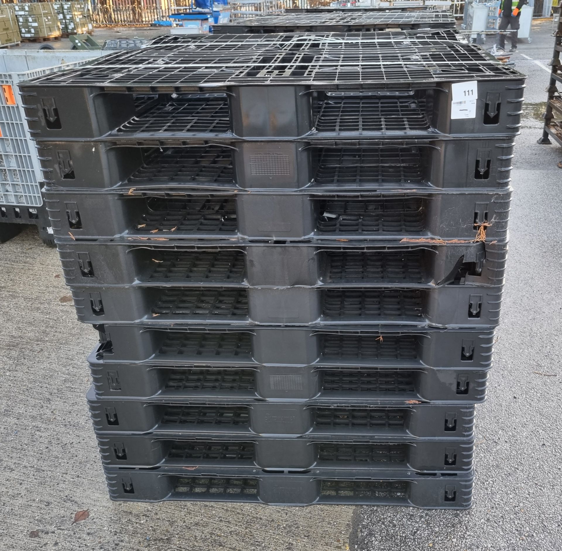 10x Plastic Pallets - L109 x D109 x H12cm