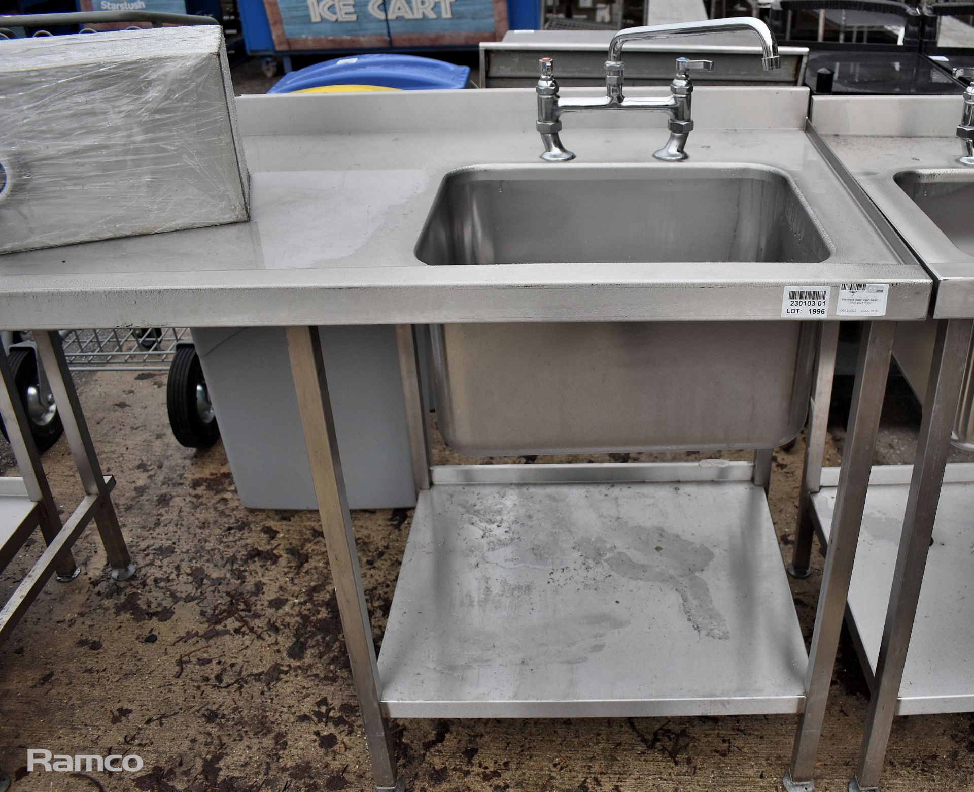 Stainless steel wash basin - 70x140x117cm - Image 2 of 6