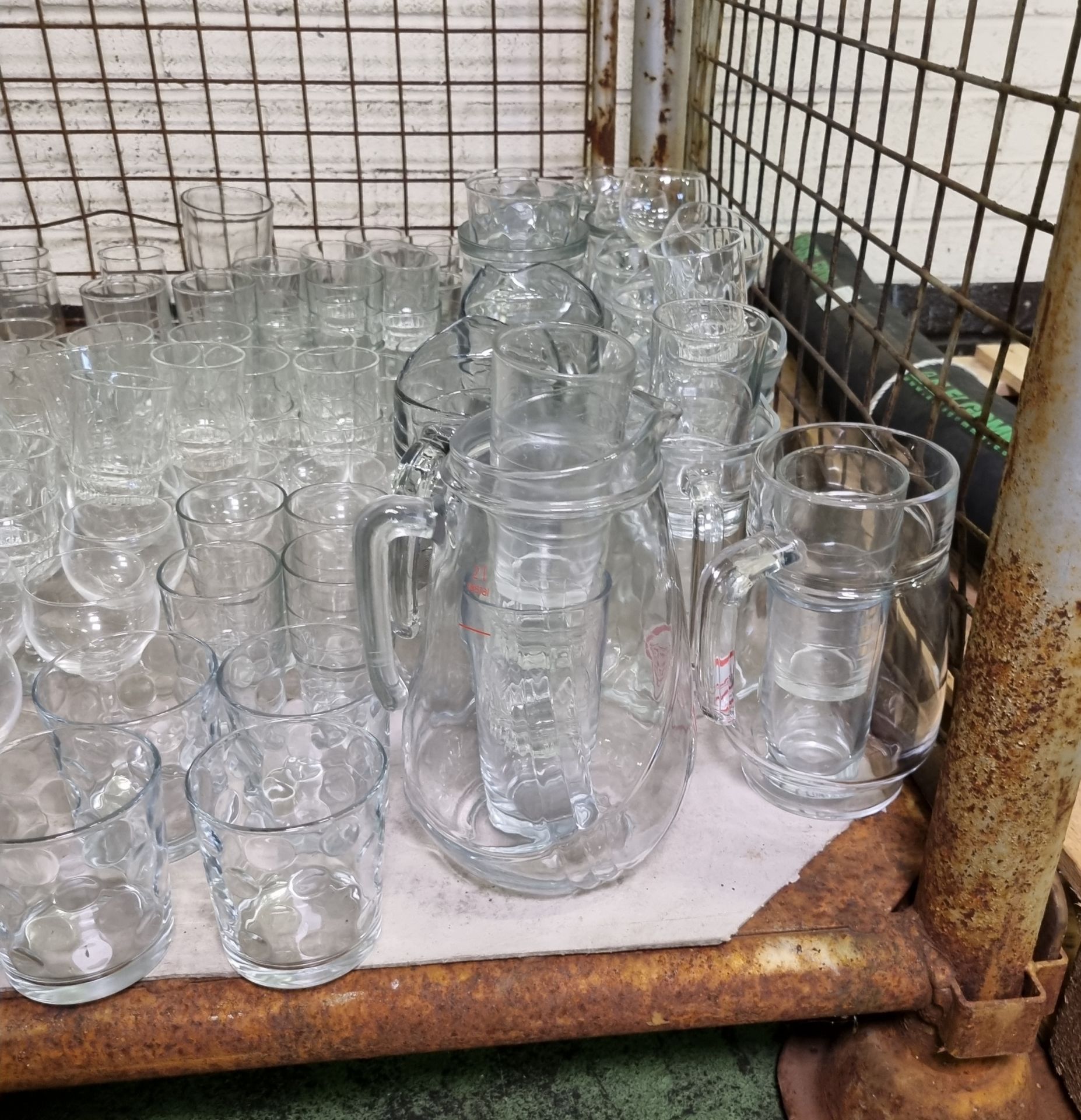 Glass juice jugs - multiple sizes and capacities, Drinking glasses of multiple types, shapes - Image 3 of 5