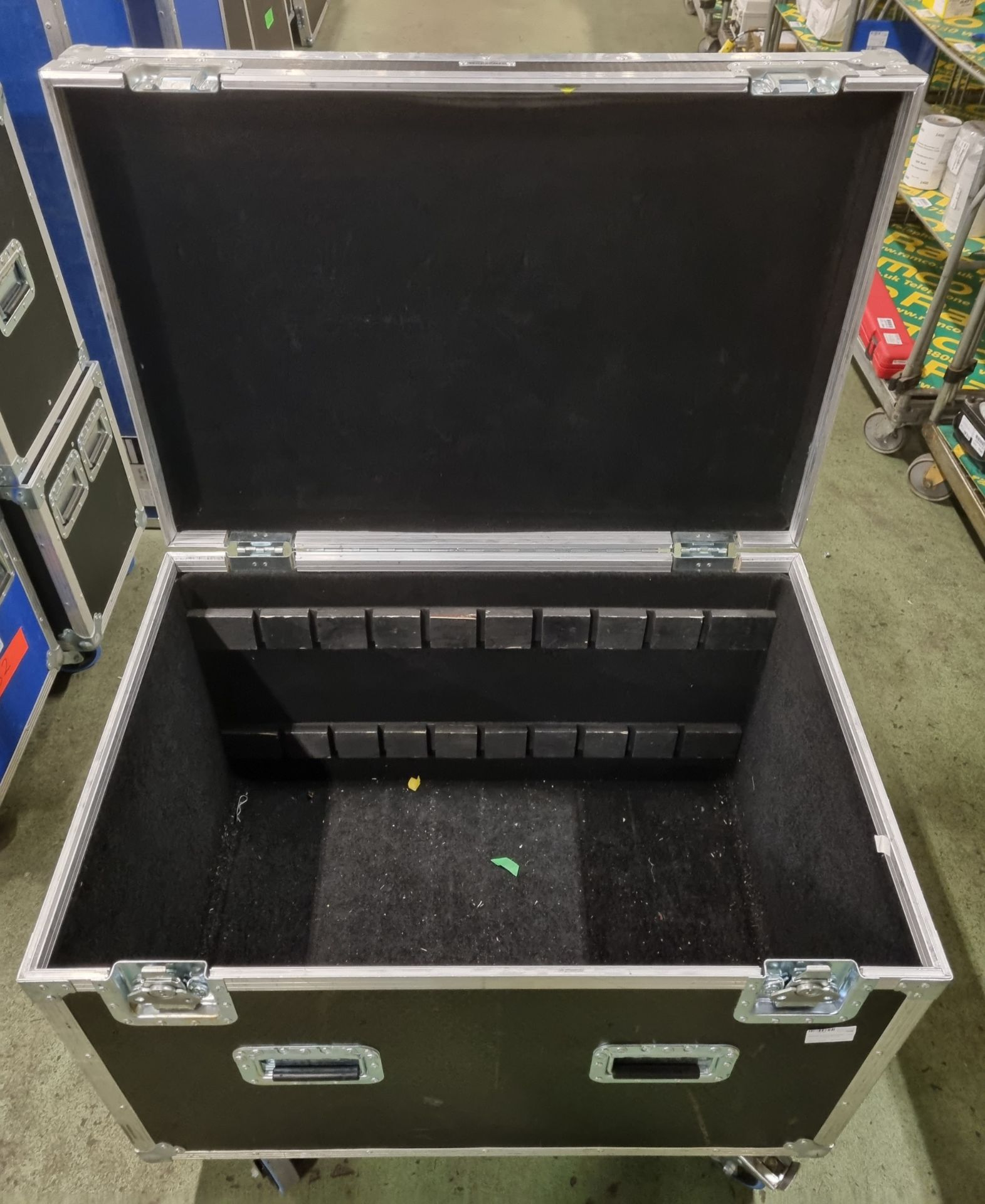 SeddenMFG flight case - L92 x W63 x H78 - Image 2 of 3