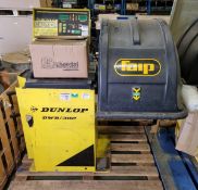 Dunlop DWB/302 wheel balancing machine