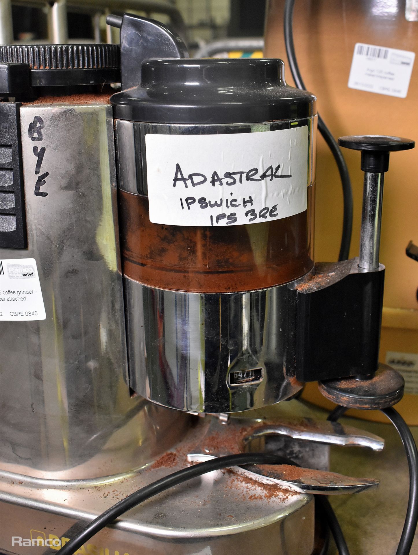 Brasilia RR45 coffee grinder - no hopper attached, Argo 125 coffee maker/dispenser - Image 2 of 9