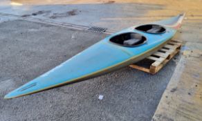 Double Dutch 2 person kayak - approx dimensions: 450x80x30cm