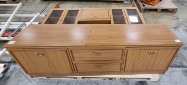 Large wooden dresser display cabinet - dimensions: 183x43x182cm