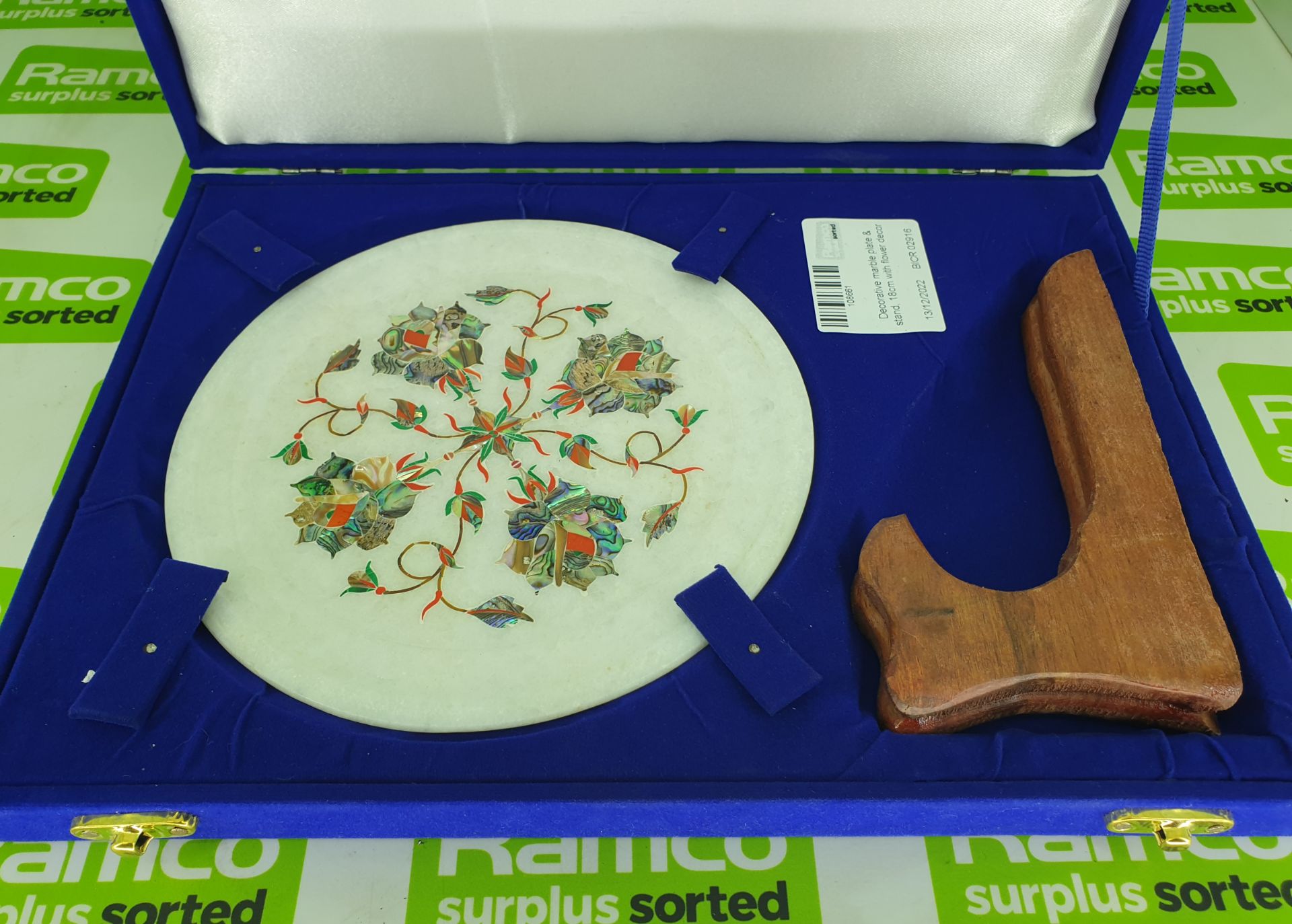 Decorative marble plate & stand, 18cm with flower decor