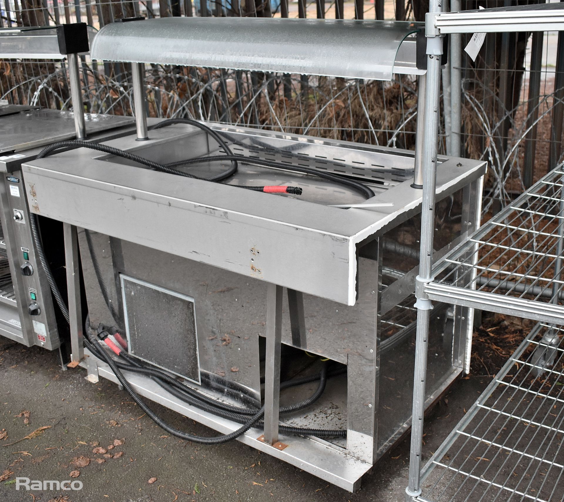 Moffat stainless steel bain marie with heated gantry - L155 x W80 x H132cm - Image 15 of 17