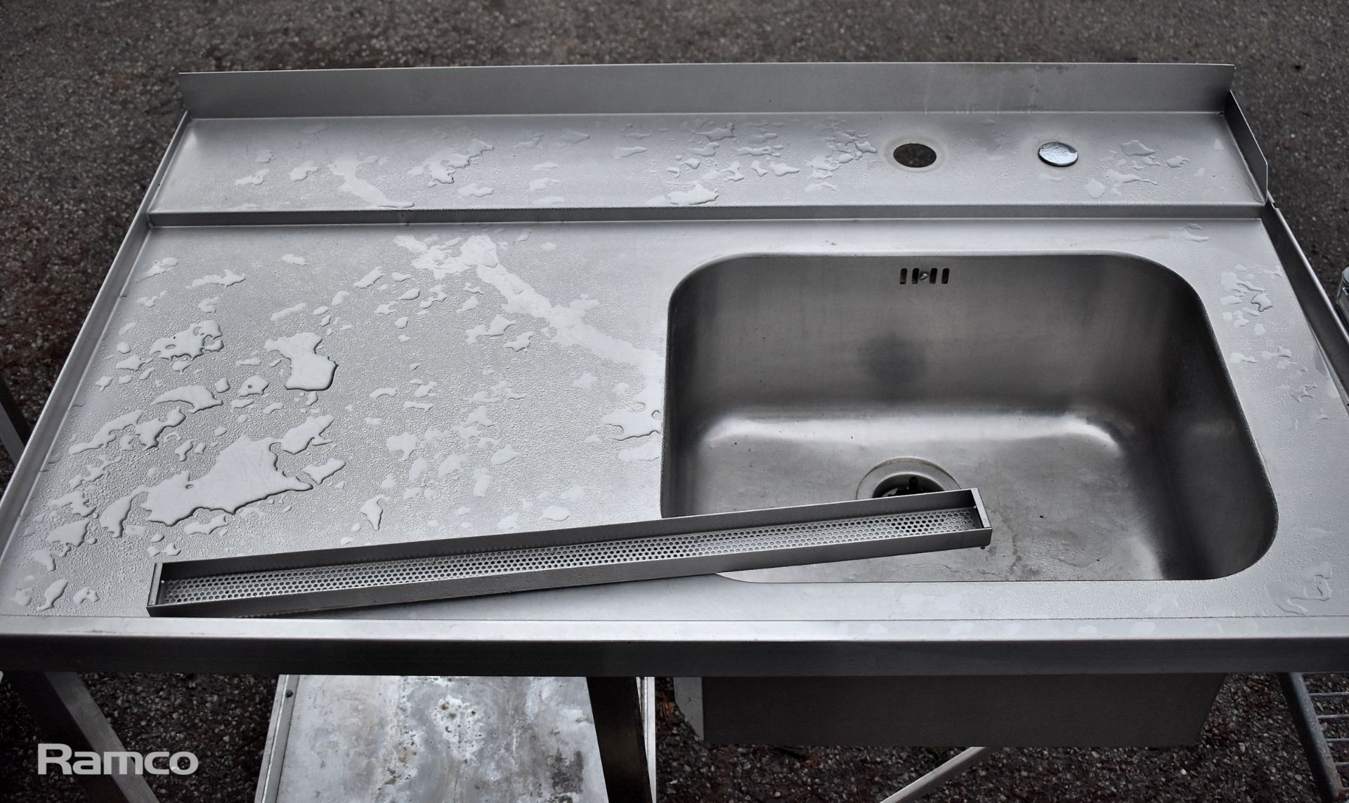 Stainless steel sink unit - L120 x D75 x H94cm - Image 5 of 5