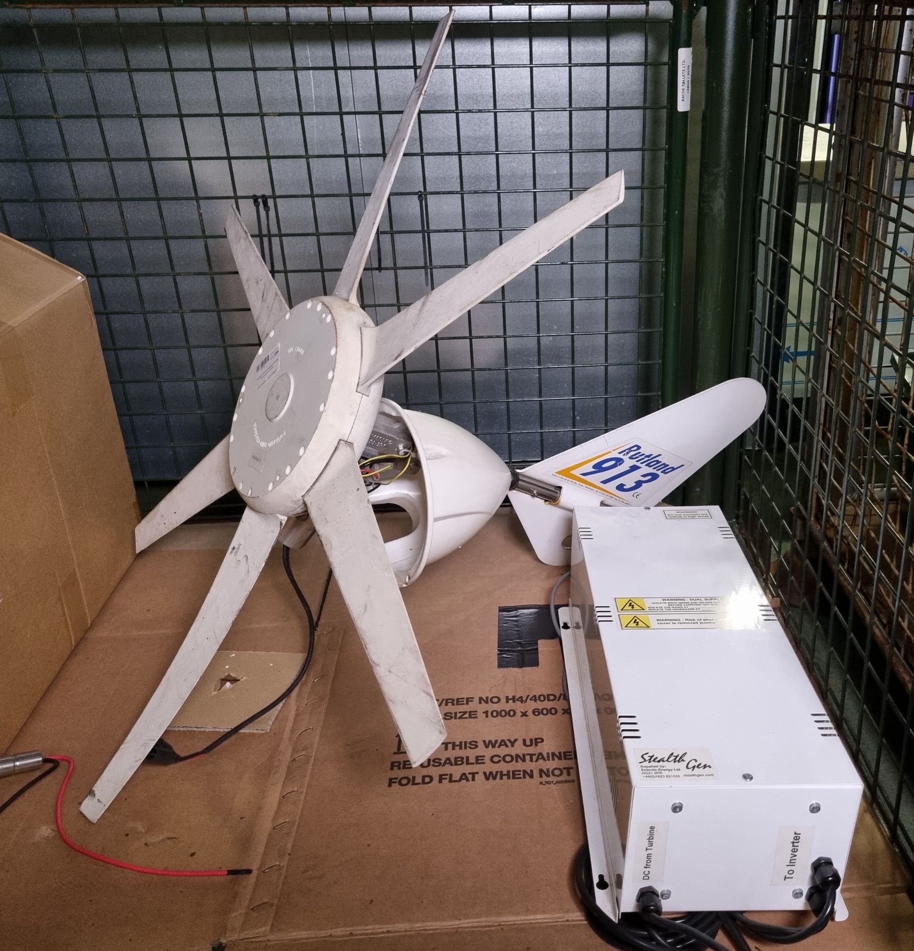 Rutland Wind Charger Model 910 wind turbine - Image 3 of 5
