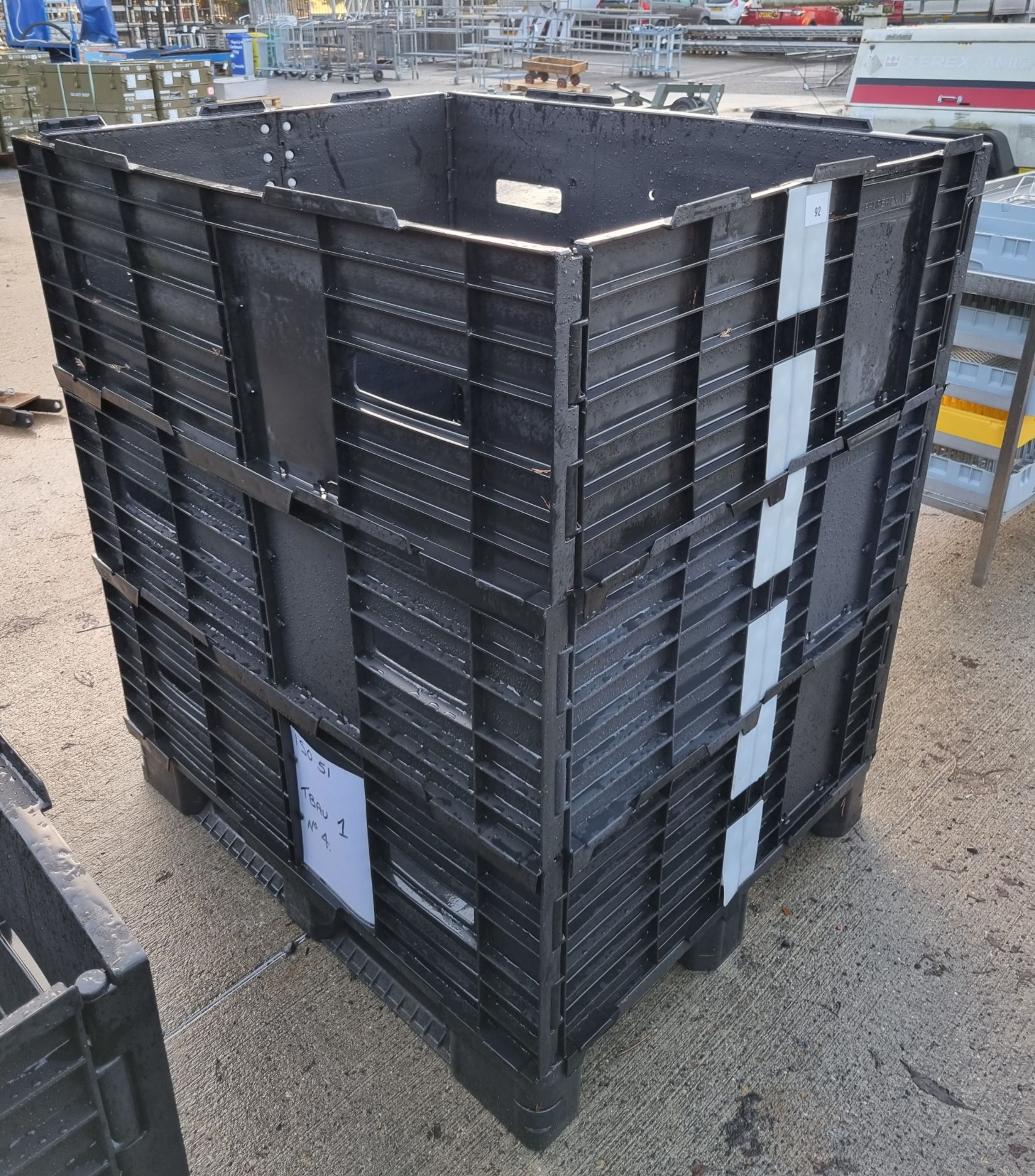 Plastic pallet with plastic collar - UK standard size: 120x100cm - Image 2 of 3